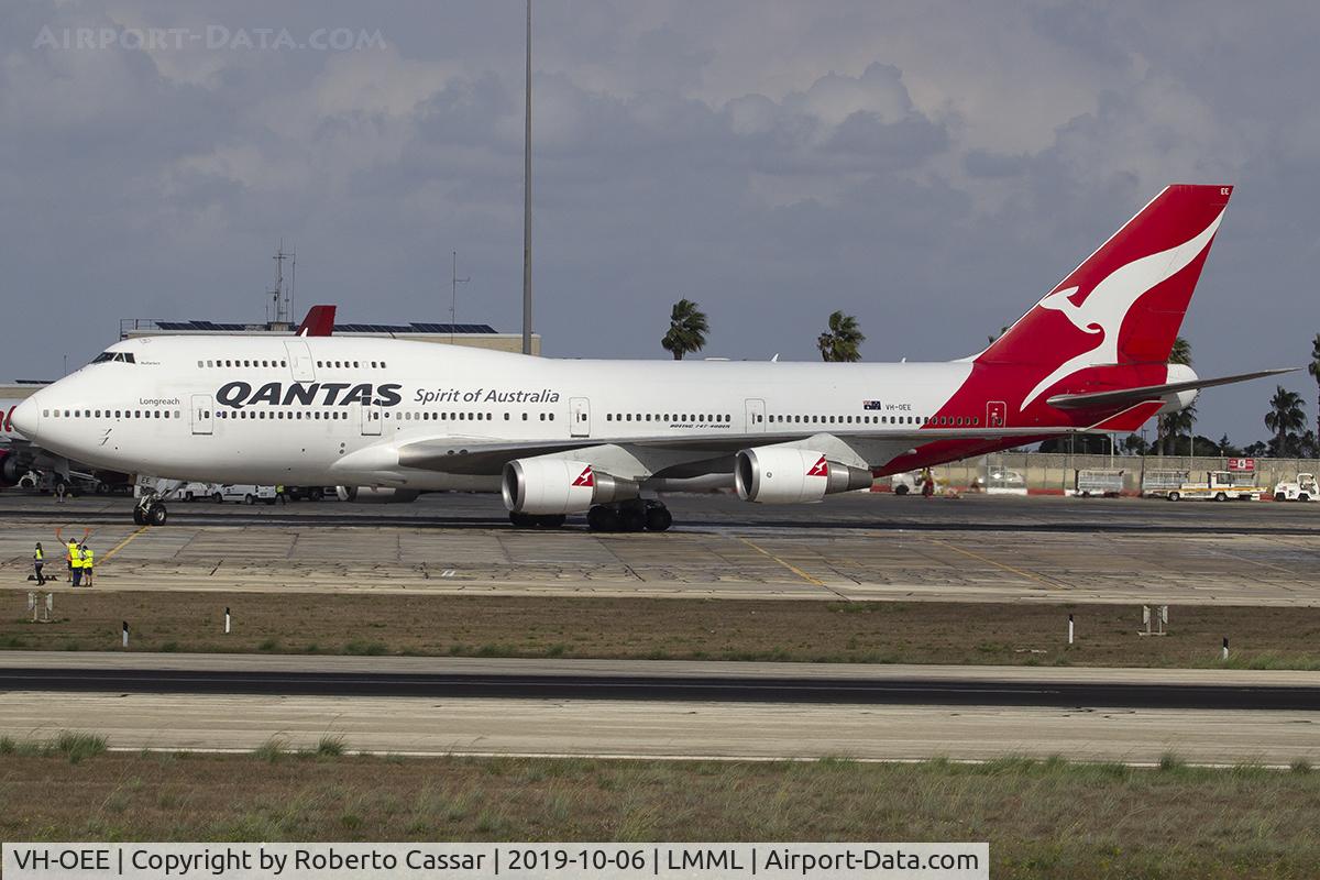 VH-OEE, 2002 Boeing 747-438/ER C/N 32909, Park 9