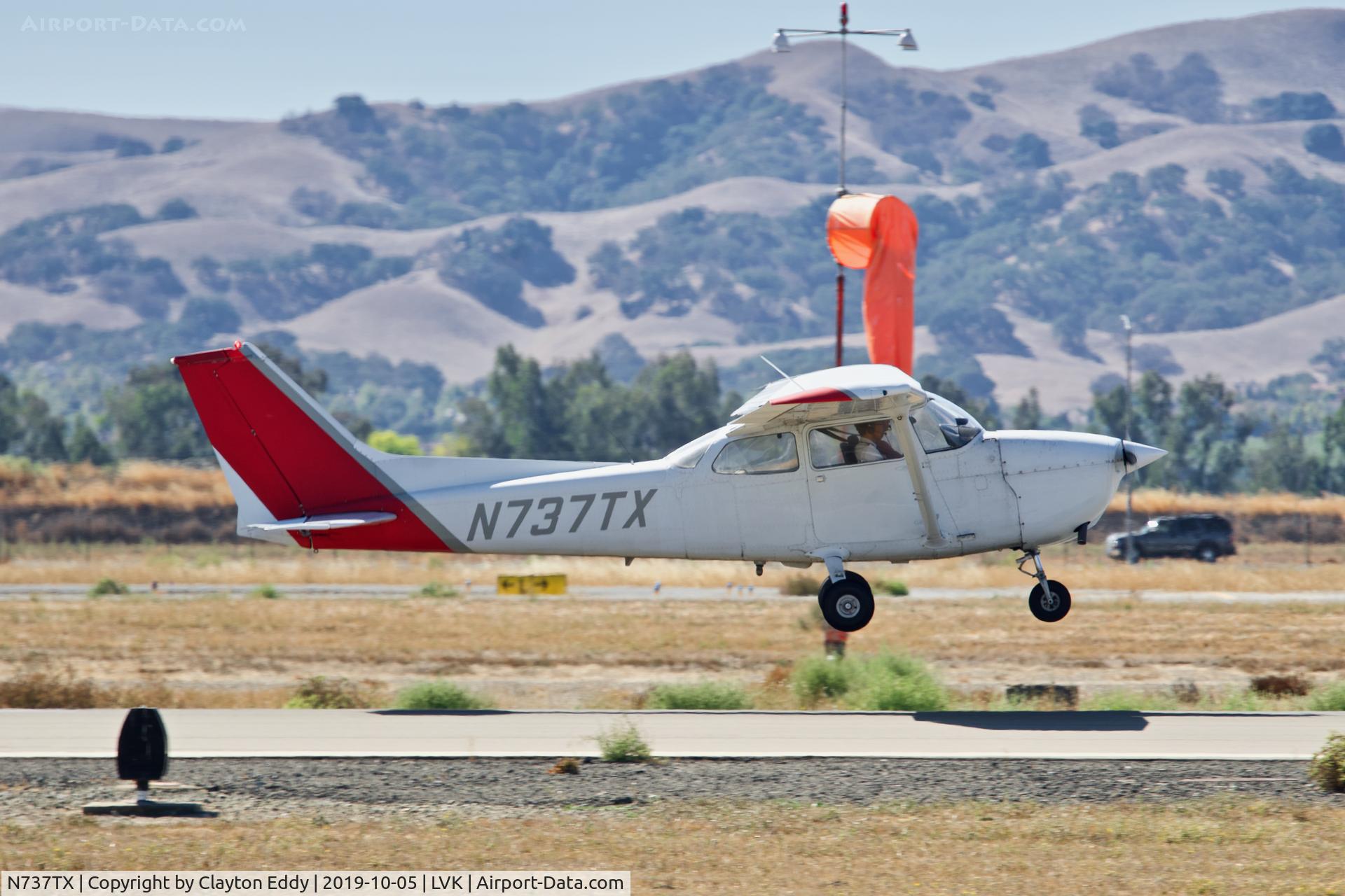 N737TX, 1977 Cessna 172N C/N 17269672, Livermore airport California 2019.