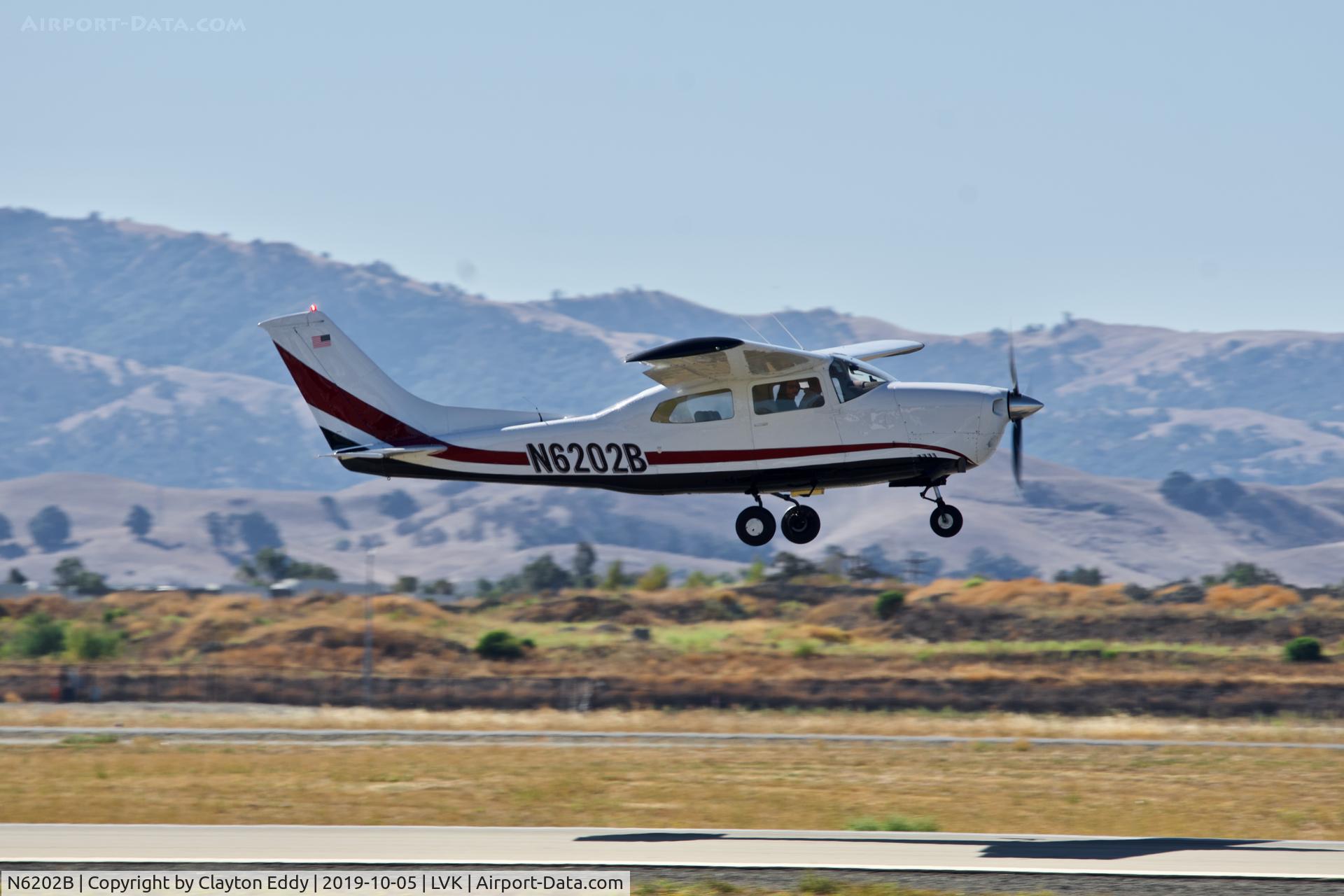N6202B, 1978 Cessna T210M Turbo Centurion C/N 21062706, Livermore airport California 2019.