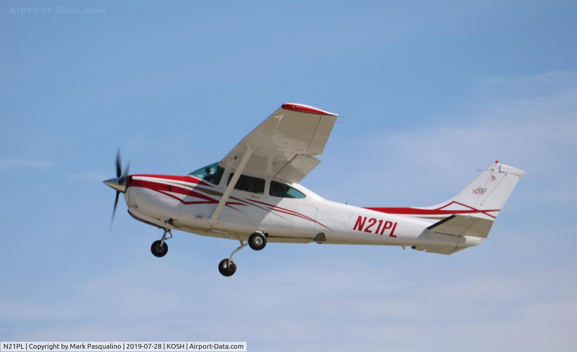 N21PL, 1984 Cessna R182 Skylane RG C/N R182-01983, Cessna R182