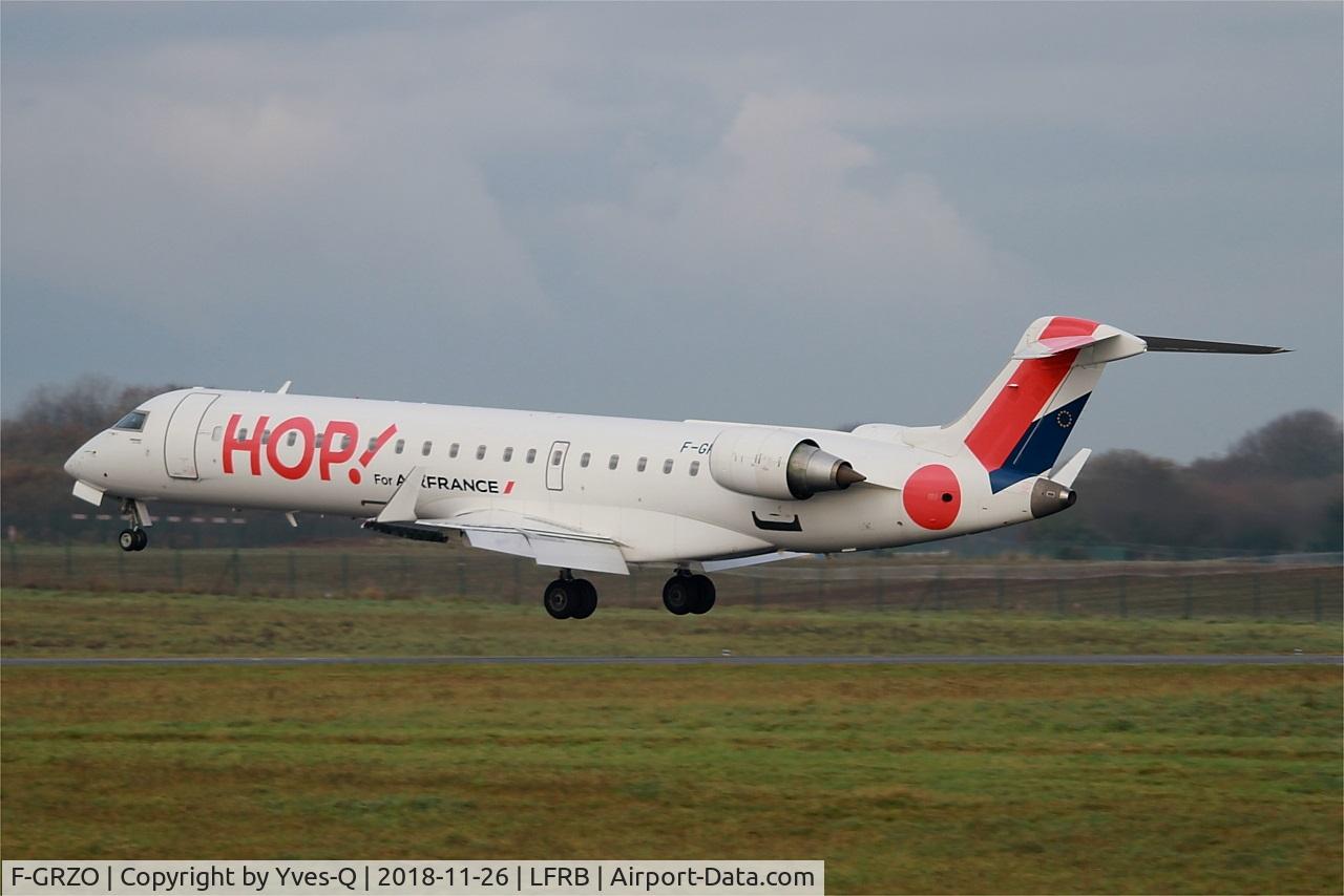 F-GRZO, 2007 Canadair CRJ-700 (CL-600-2C10) Regional Jet C/N 10265, Canadair Regional Jet CRJ-700, Landing Rwy 25L, Brest-Bretagne Airport (LFRB-BES)