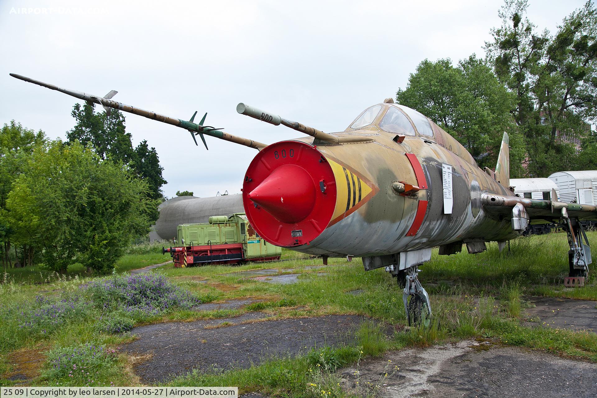25 09, 1985 Sukhoi Su-22M-4 C/N 25916, Technikmuseum Dessau 27.5.2014.Ex  600