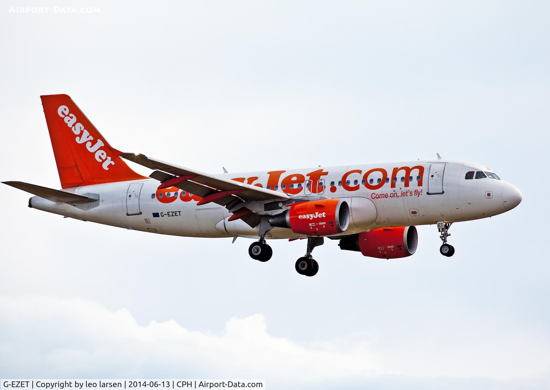G-EZET, 2004 Airbus A319-111 C/N 2271, Copenhagen 13.6.2014 L/D R-30