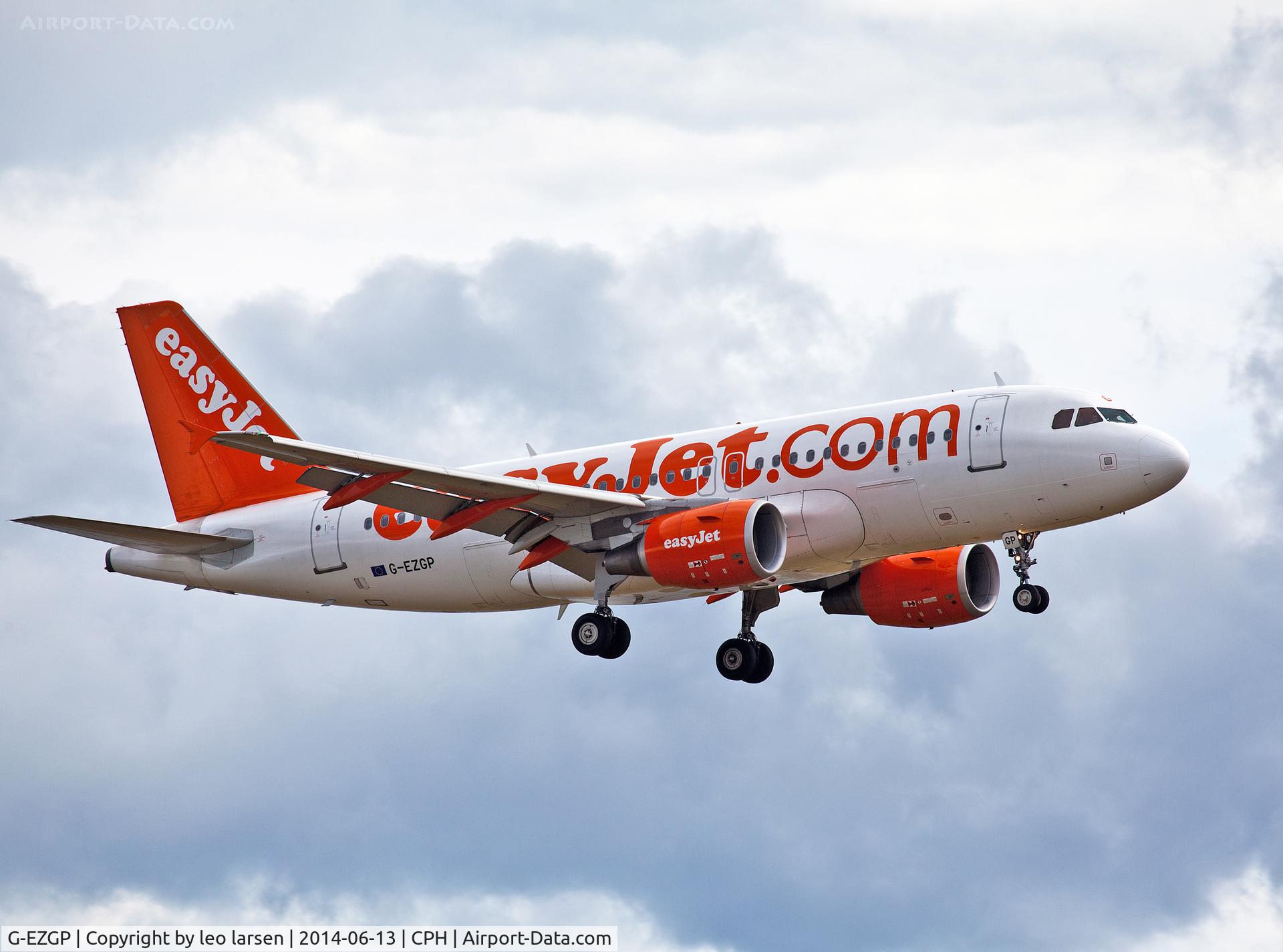 G-EZGP, 2011 Airbus A319-111 C/N 4787, Copenhagen 13.6.2014 L/D R-30