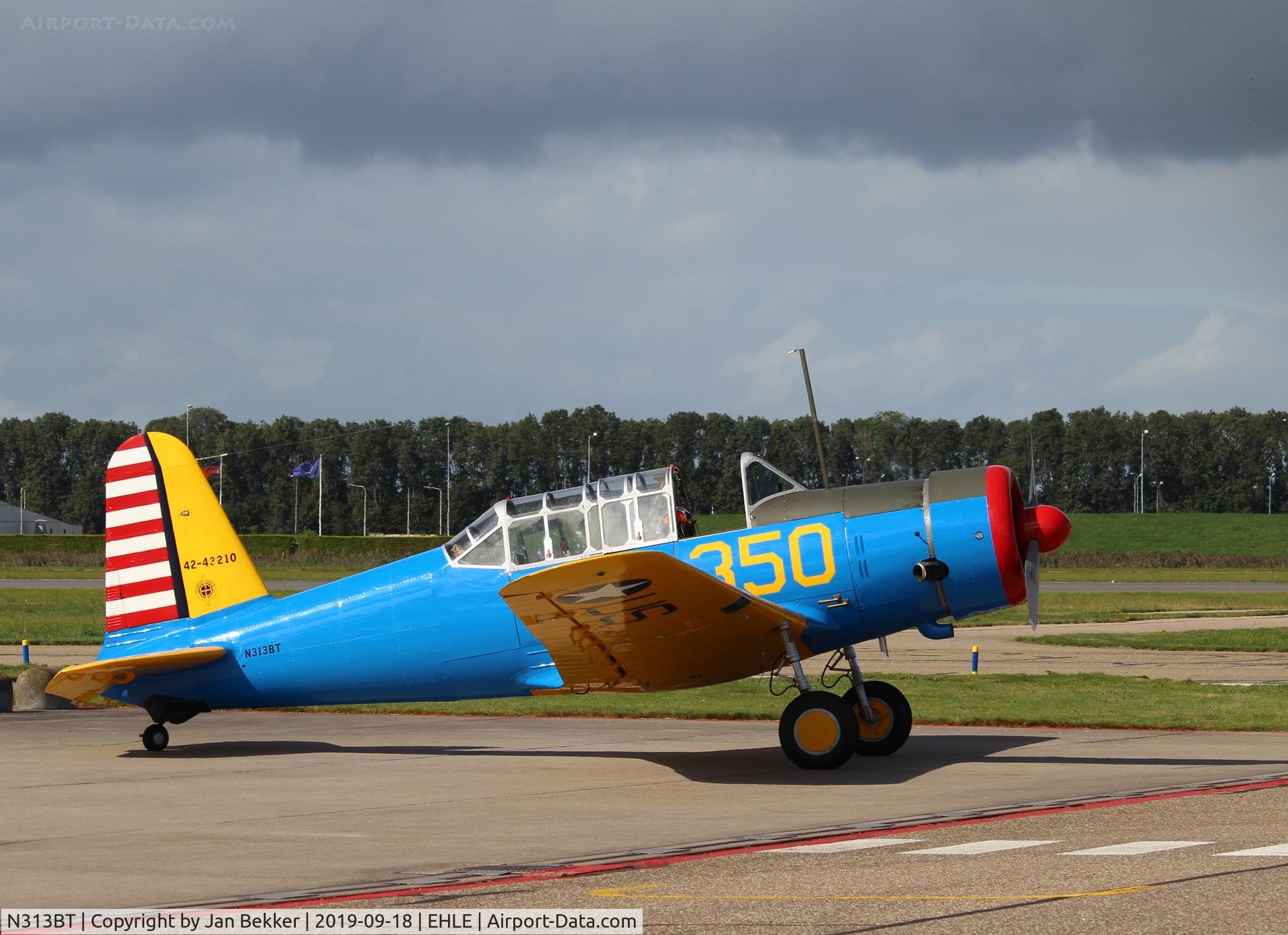 N313BT, Consolidated Vultee BT-13A Valiant C/N 10425, Lelystad Airport