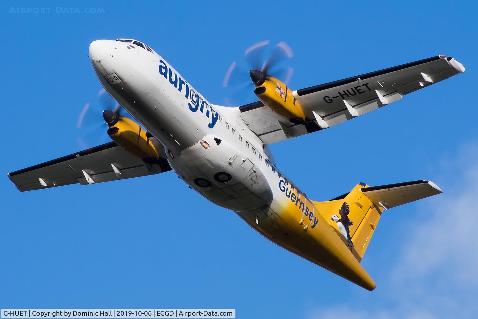 G-HUET, 1999 ATR 42-500 C/N 584, Departing RWY 27