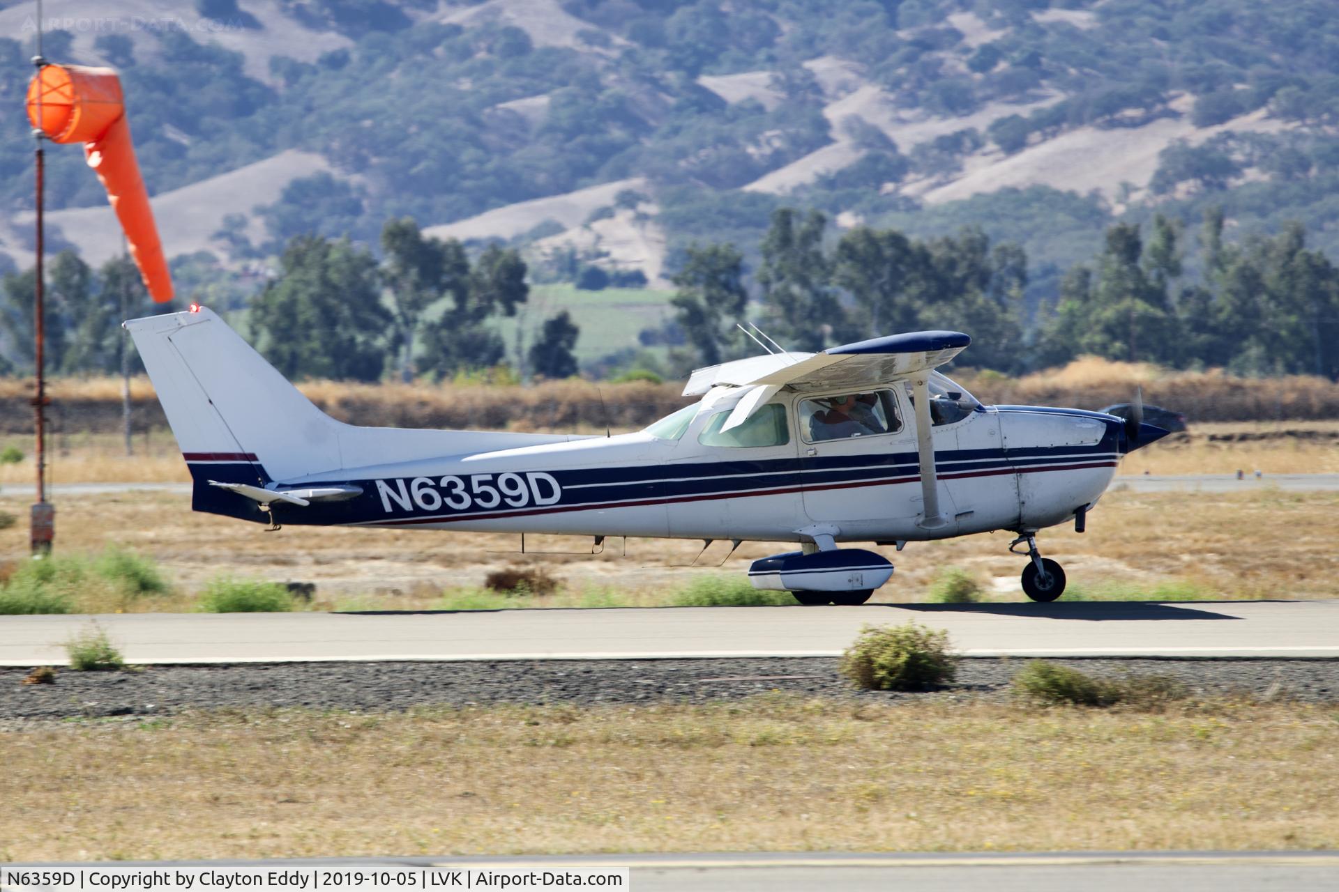N6359D, 1979 Cessna 172N C/N 17272745, Livermore airport airshow 2019.