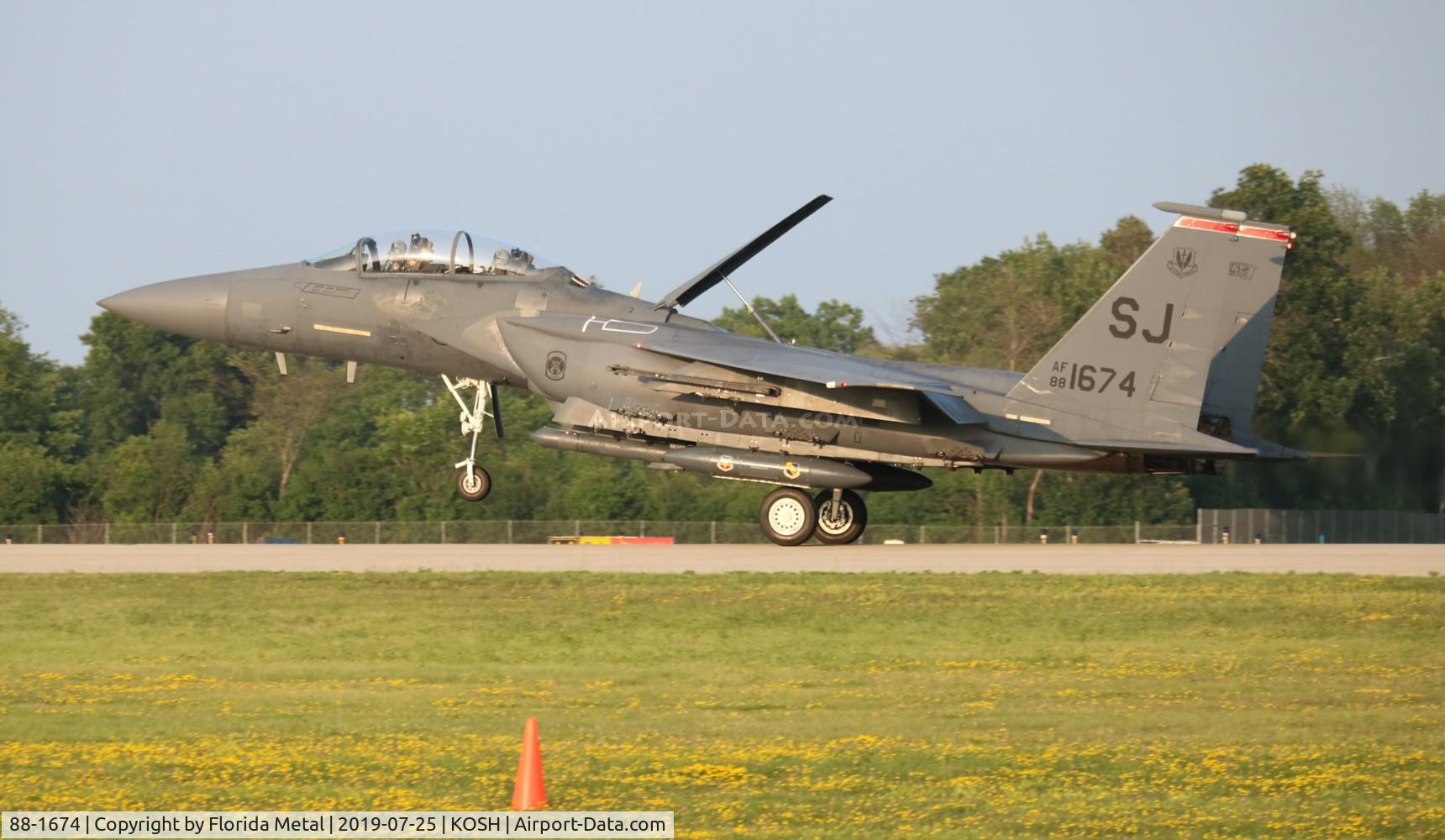 88-1674, 1988 McDonnell Douglas F-15E Strike Eagle C/N 1083/E058, Air Venture 2019