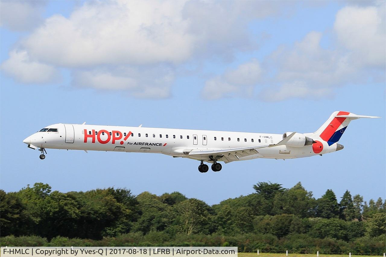 F-HMLC, 2010 Bombardier CRJ-1000EL NG (CL-600-2E25) C/N 19006, Bombardier CRJ-1000EL NG, Landing rwy 25L, Brest-Bretagne airport (LFRB-BES)