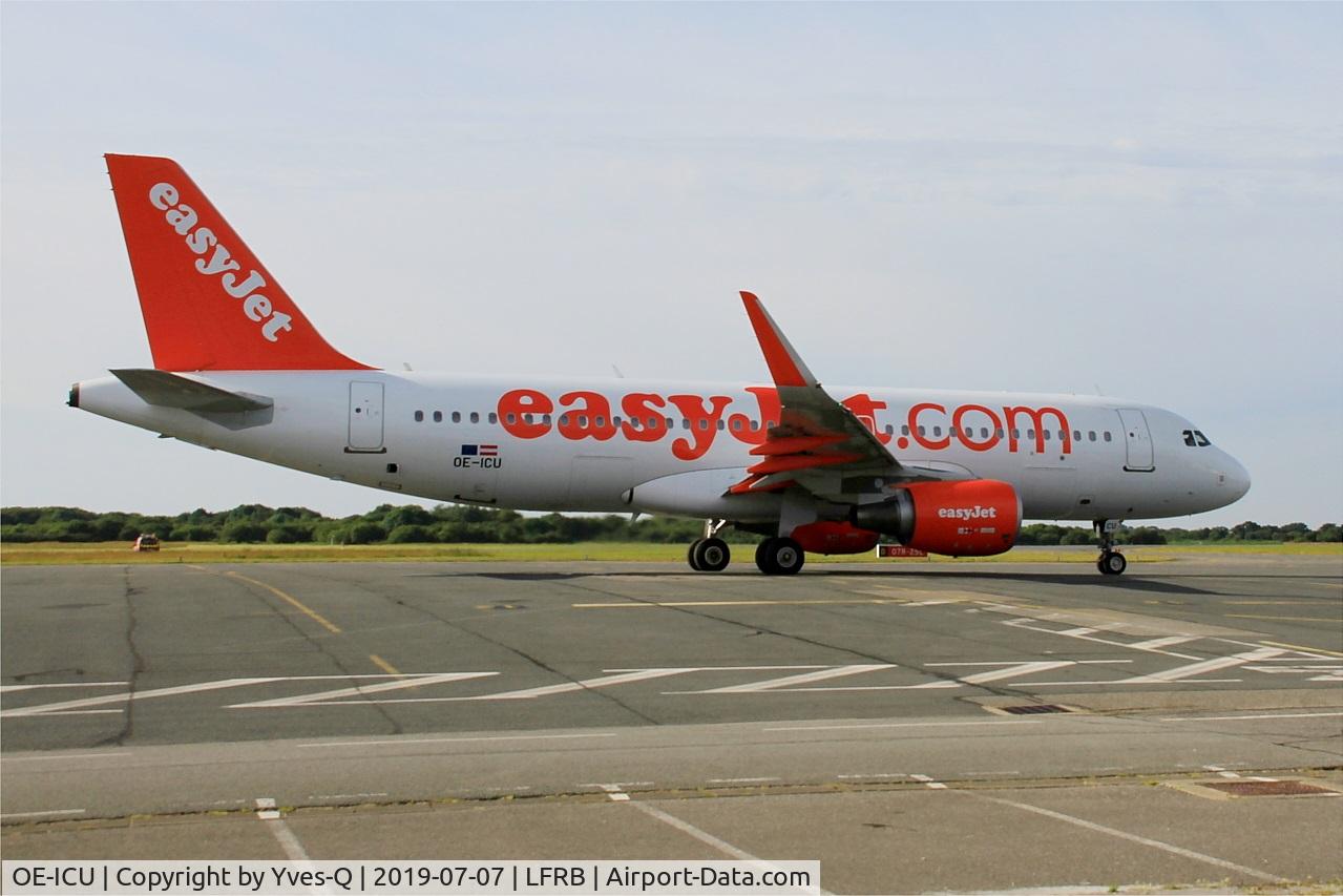 OE-ICU, 2014 Airbus A320-214 C/N 6011, Airbus A320-214, Taxiing, Brest-Bretagne airport (LFRB-BES)