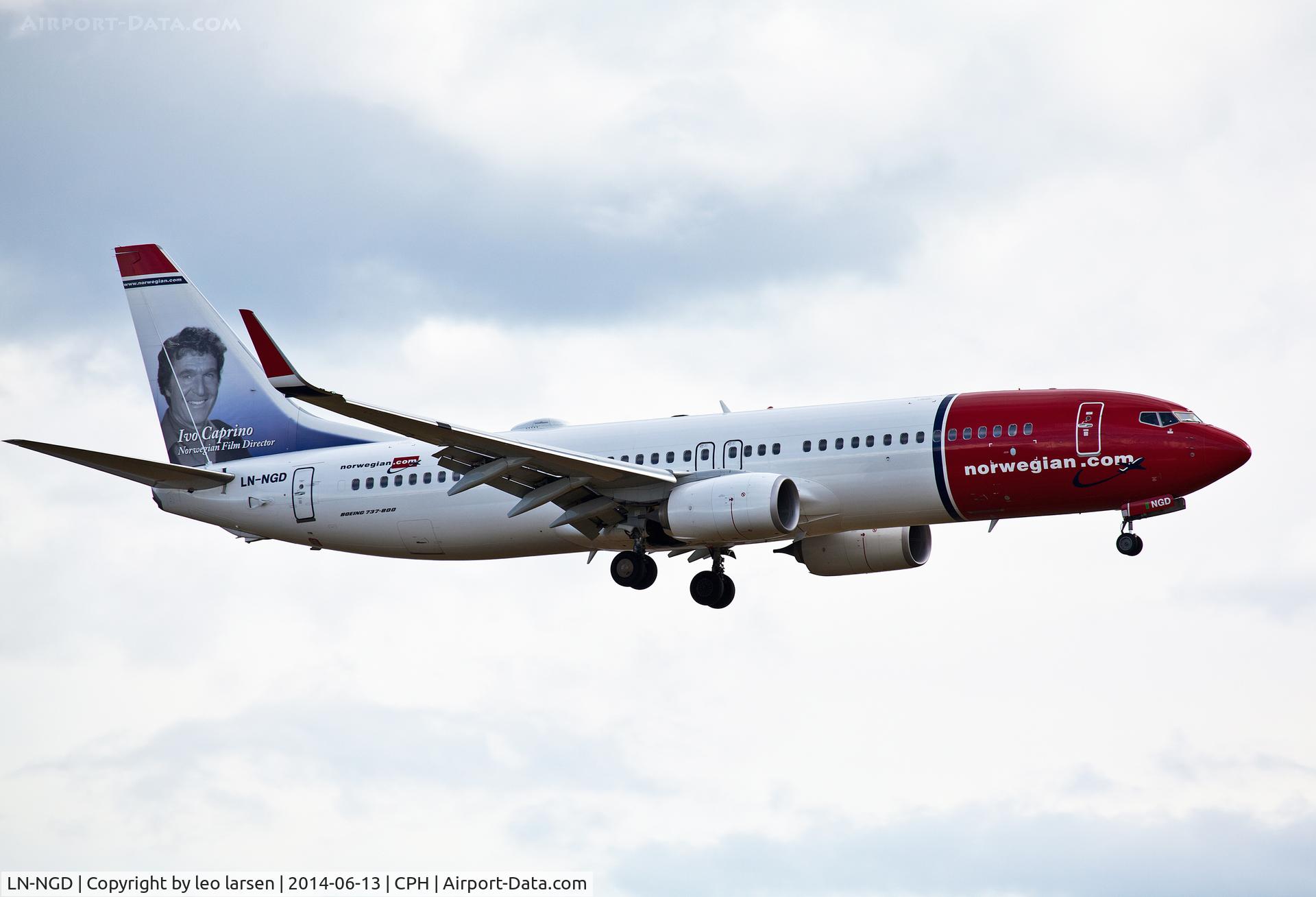 LN-NGD, 2012 Boeing 737-8JP C/N 39049/4161, Copenhagen 13.6.2014 L/D R-30
