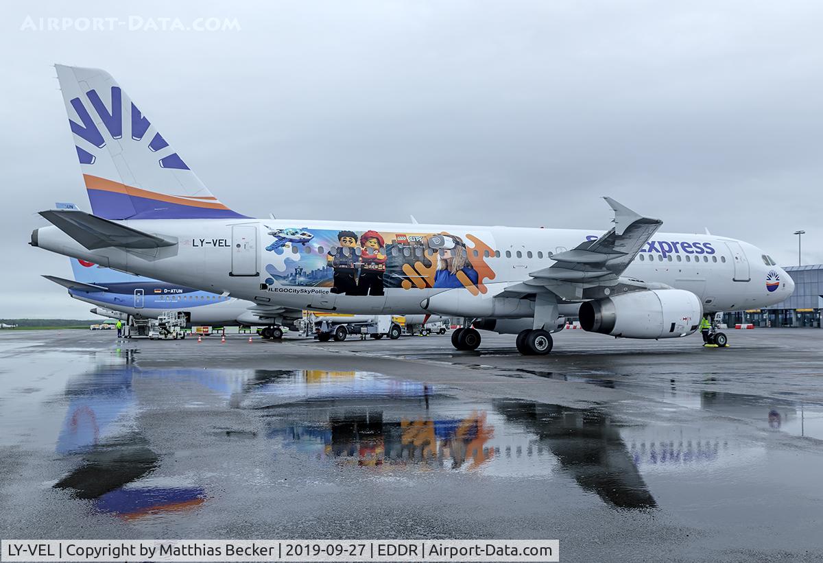 LY-VEL, 2003 Airbus A320-232 C/N 1998, LY-VEL