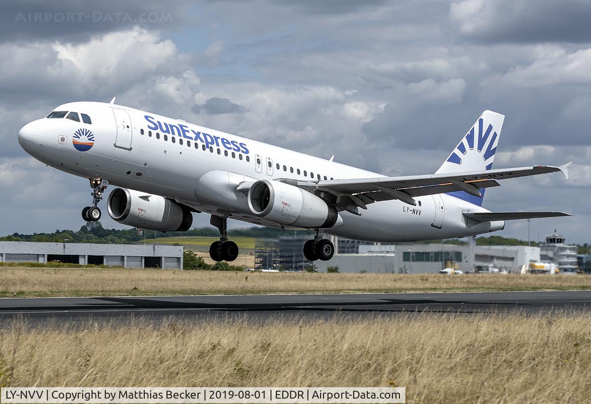 LY-NVV, 2003 Airbus A320-232 C/N 2085, LY-NVV