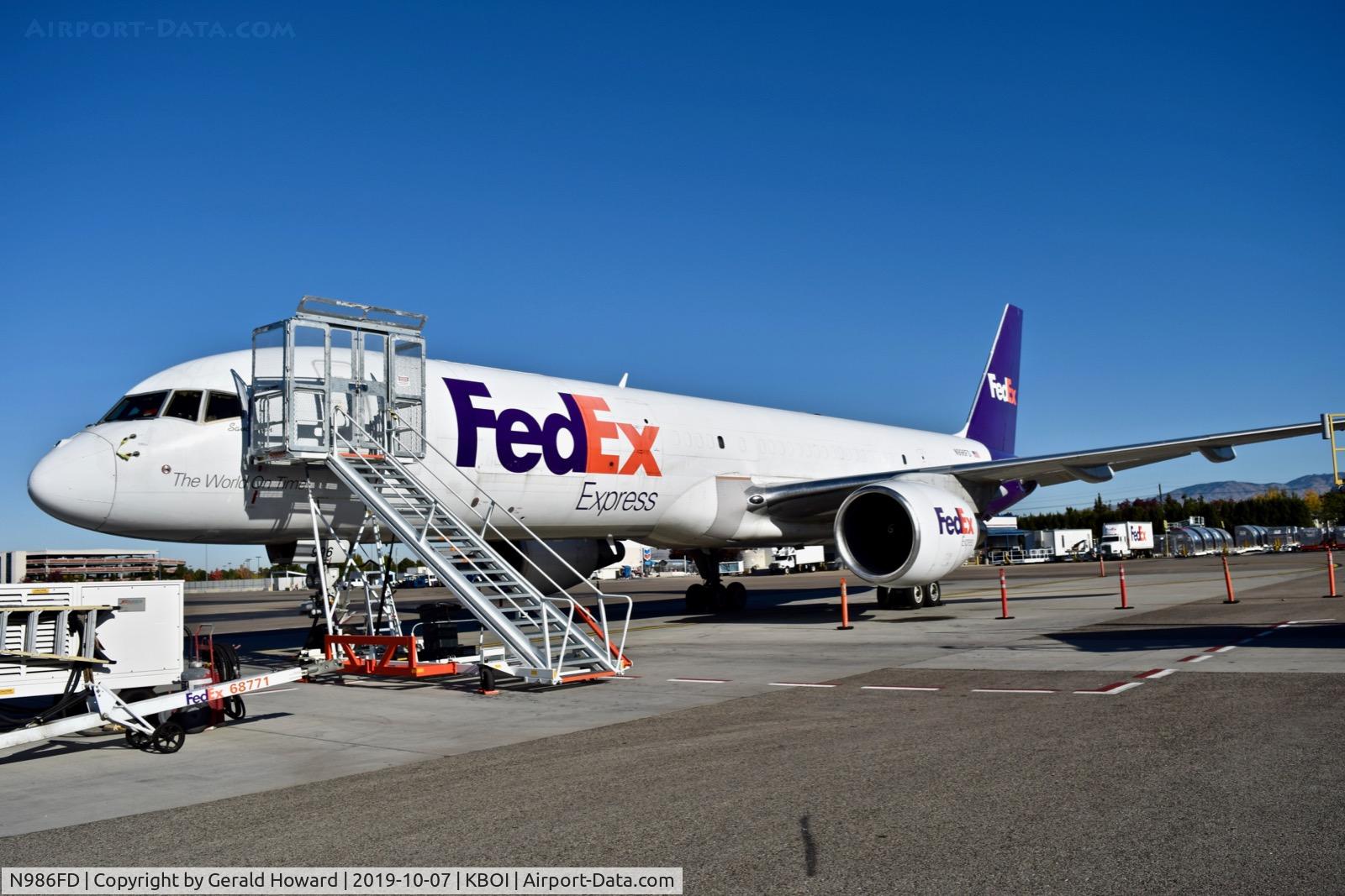 N986FD, 1997 Boeing 757-231(SF) C/N 28482, Parked on the FedEx ramp.