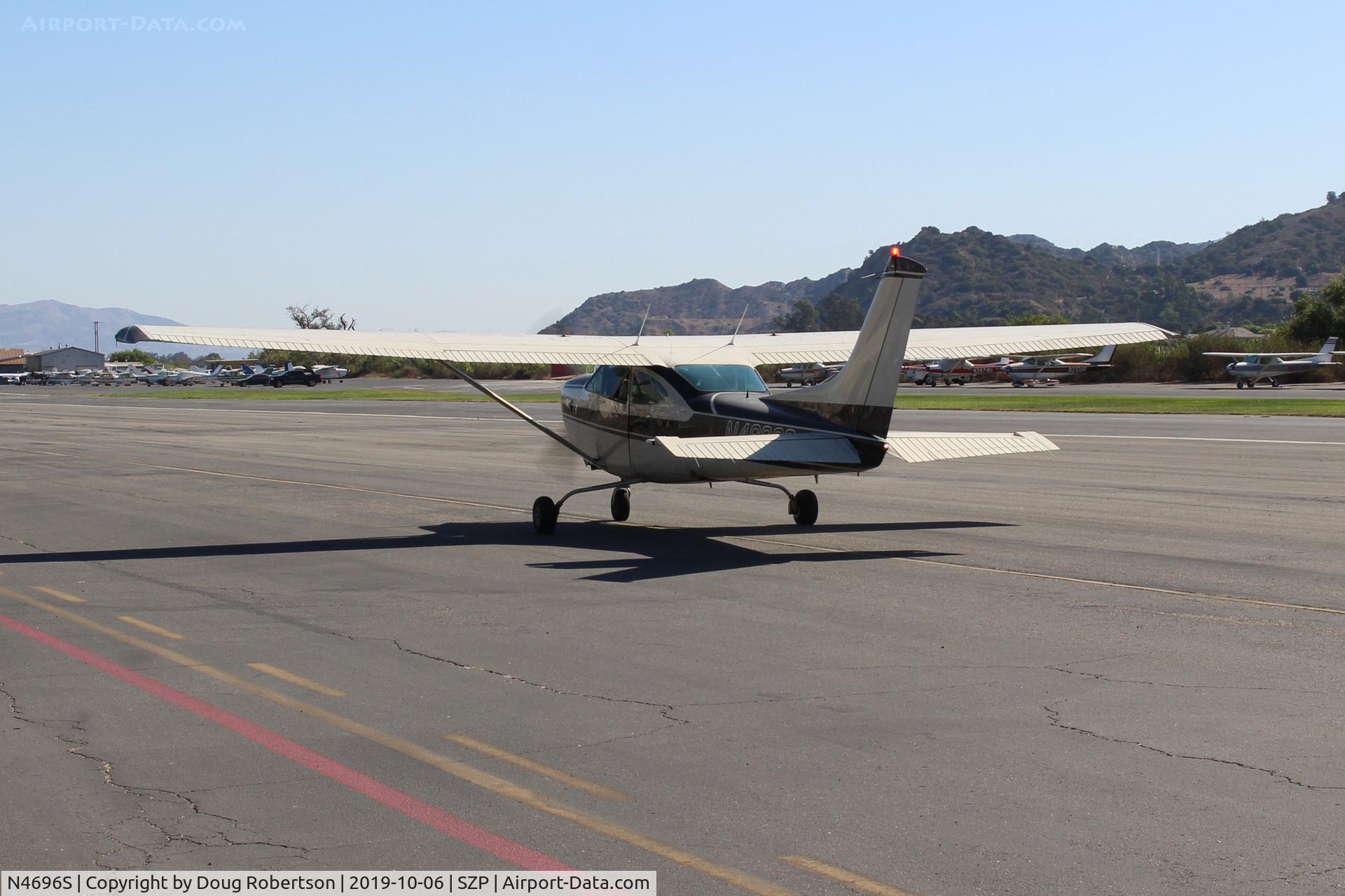 N4696S, 1979 Cessna R182 Skylane RG C/N R18201385, 1979 Cessna R182 SKYLANE RG, Lycoming O-540, taxi back