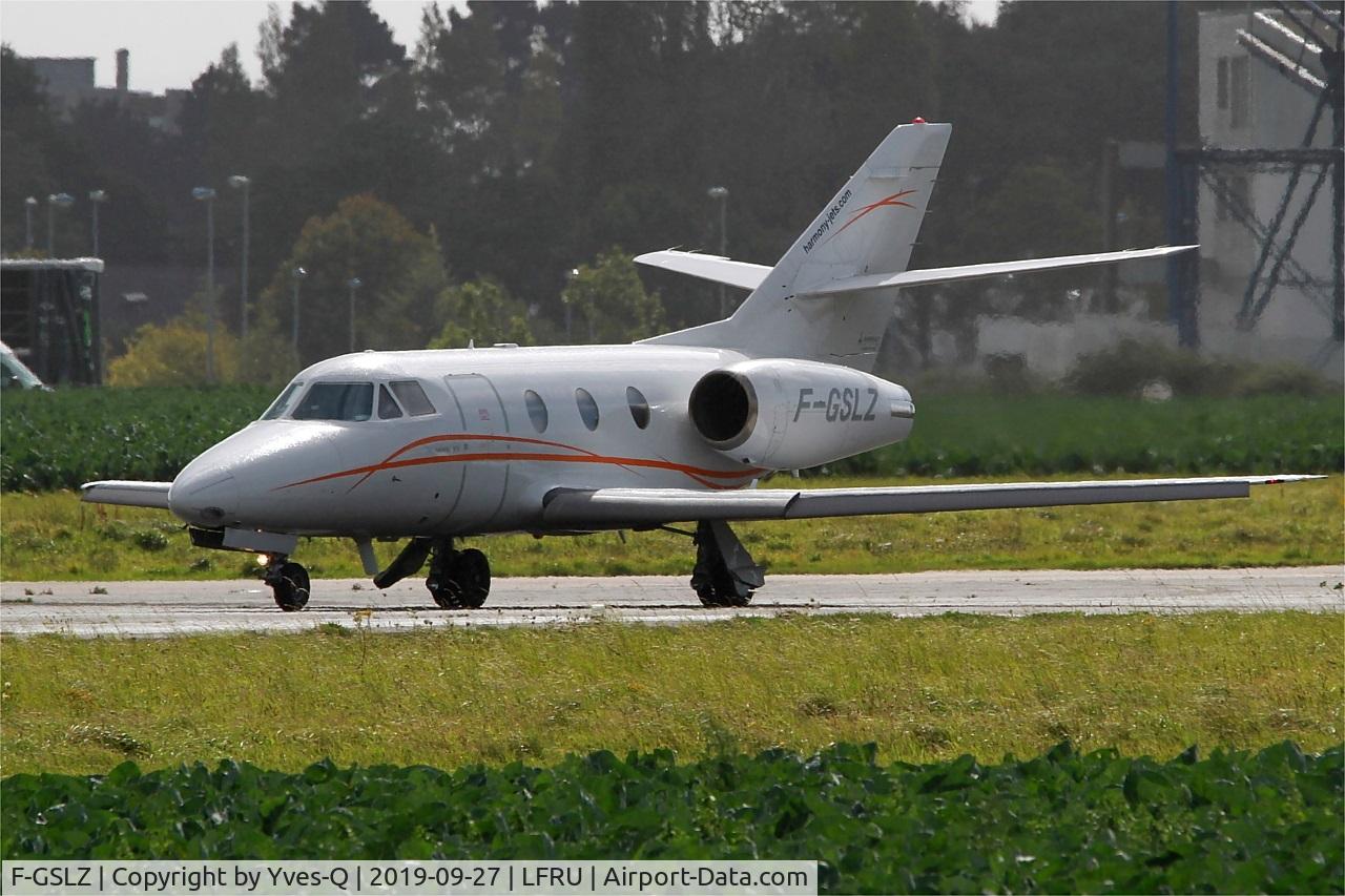 F-GSLZ, 1986 Dassault Falcon 100 C/N 208, Dassault Falcon 10, Taxiing, Morlaix-Ploujean airport (LFRU-MXN)