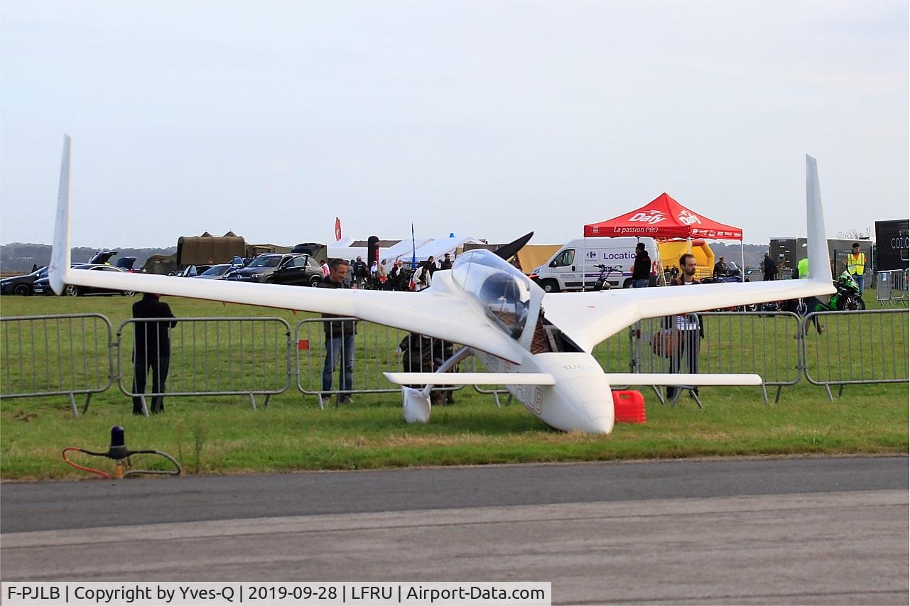 F-PJLB, Rutan Long-EZ C/N 1344, Rutan Long-EZ, Static park, Morlaix-Ploujean airport (LFRU-MXN) air show 2019