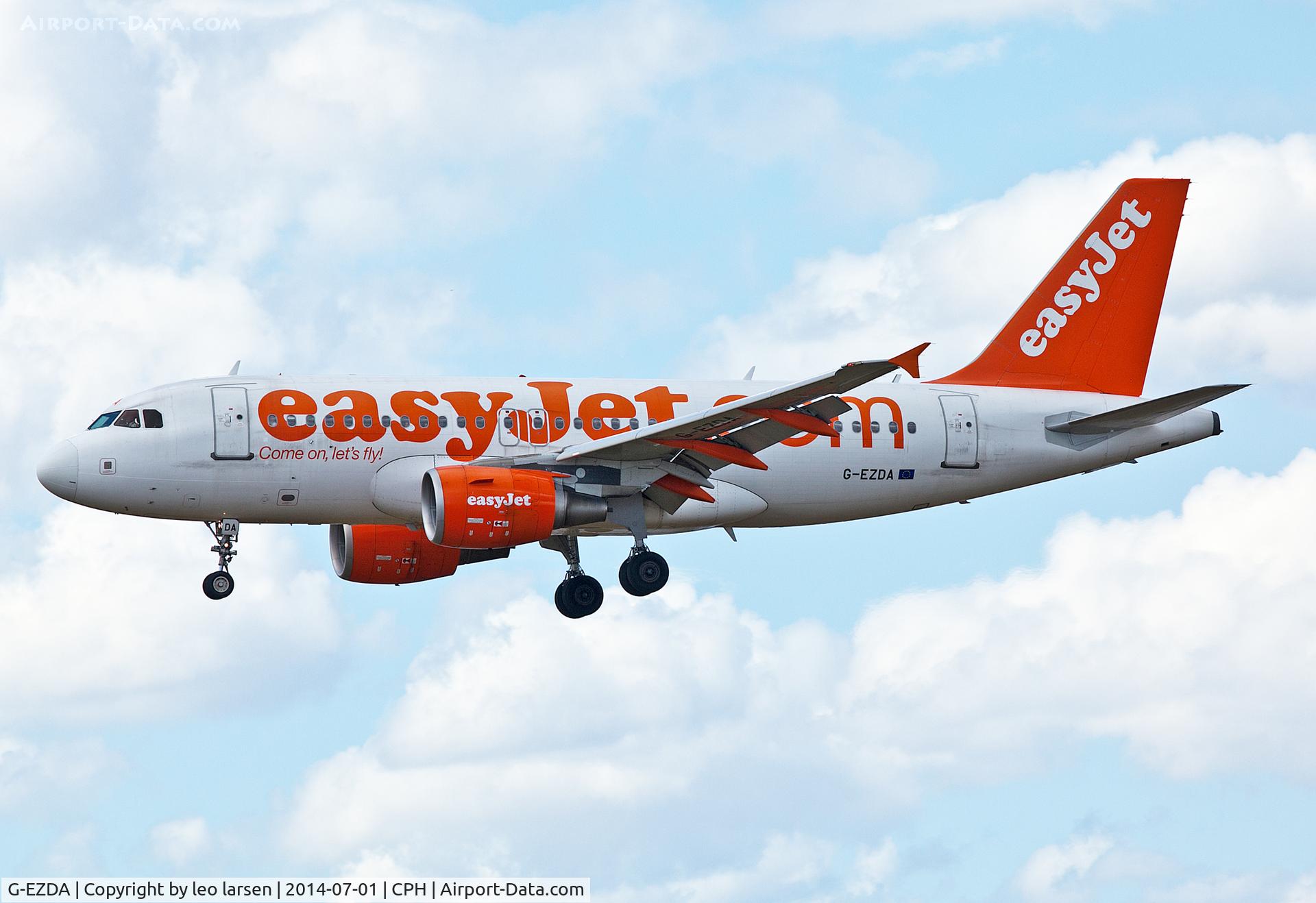 G-EZDA, 2008 Airbus A319-111 C/N 3413, Copenhagen 1.7.2014