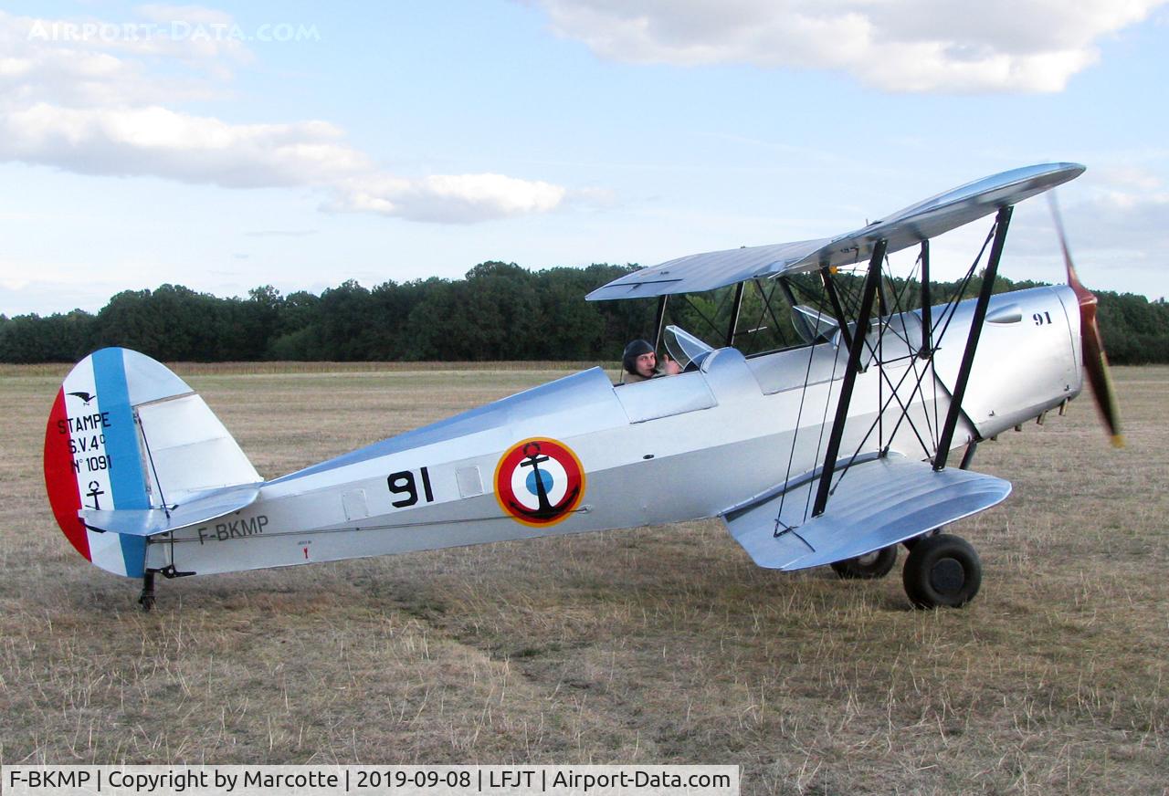 F-BKMP, Ste Nle Constr Aer Nord STAMPE SV 4C C/N 1091, Departure from Le Louroux.