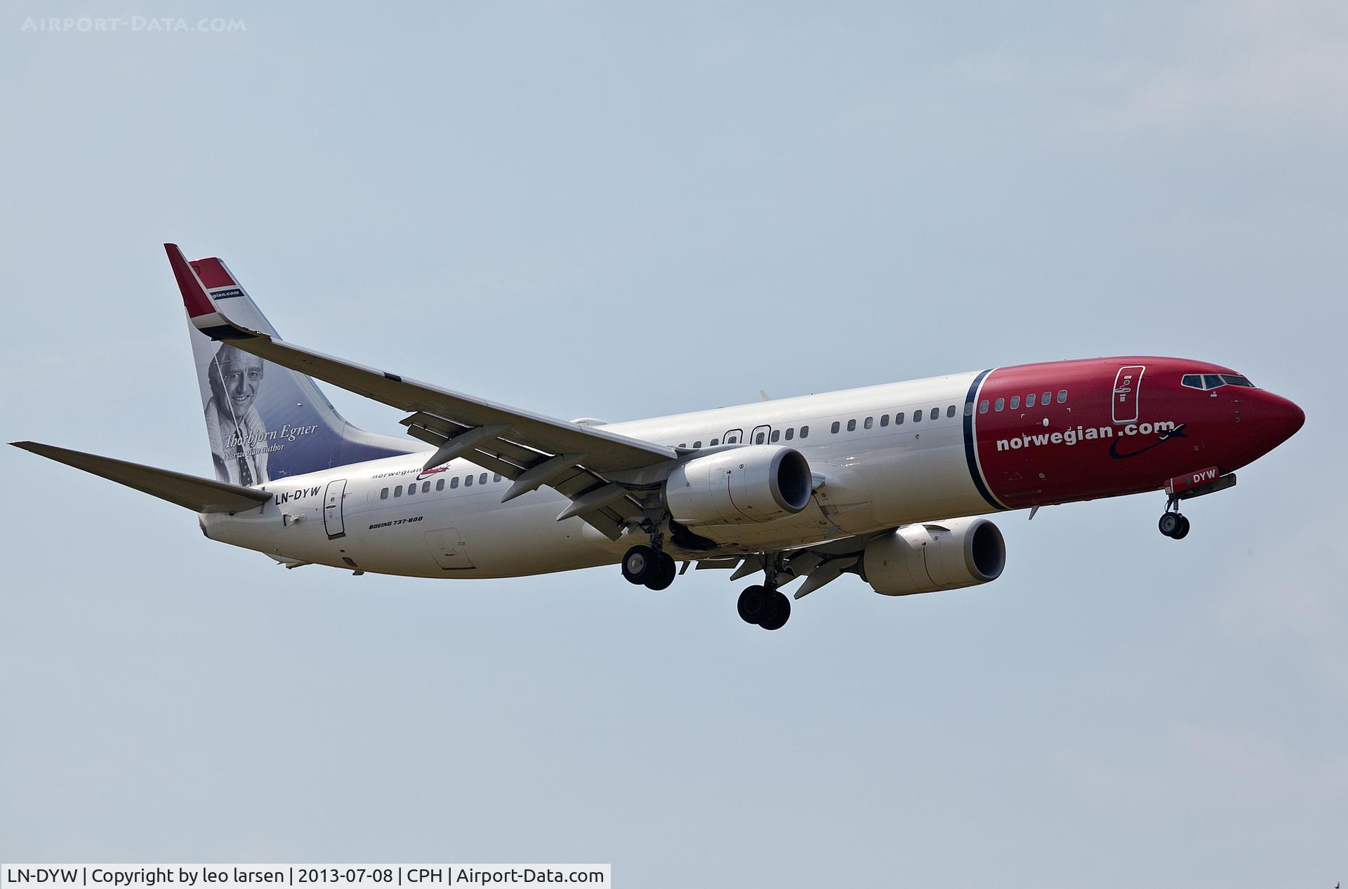 LN-DYW, 2011 Boeing 737-8JP C/N 39010, Copenhagen 8.7.2014