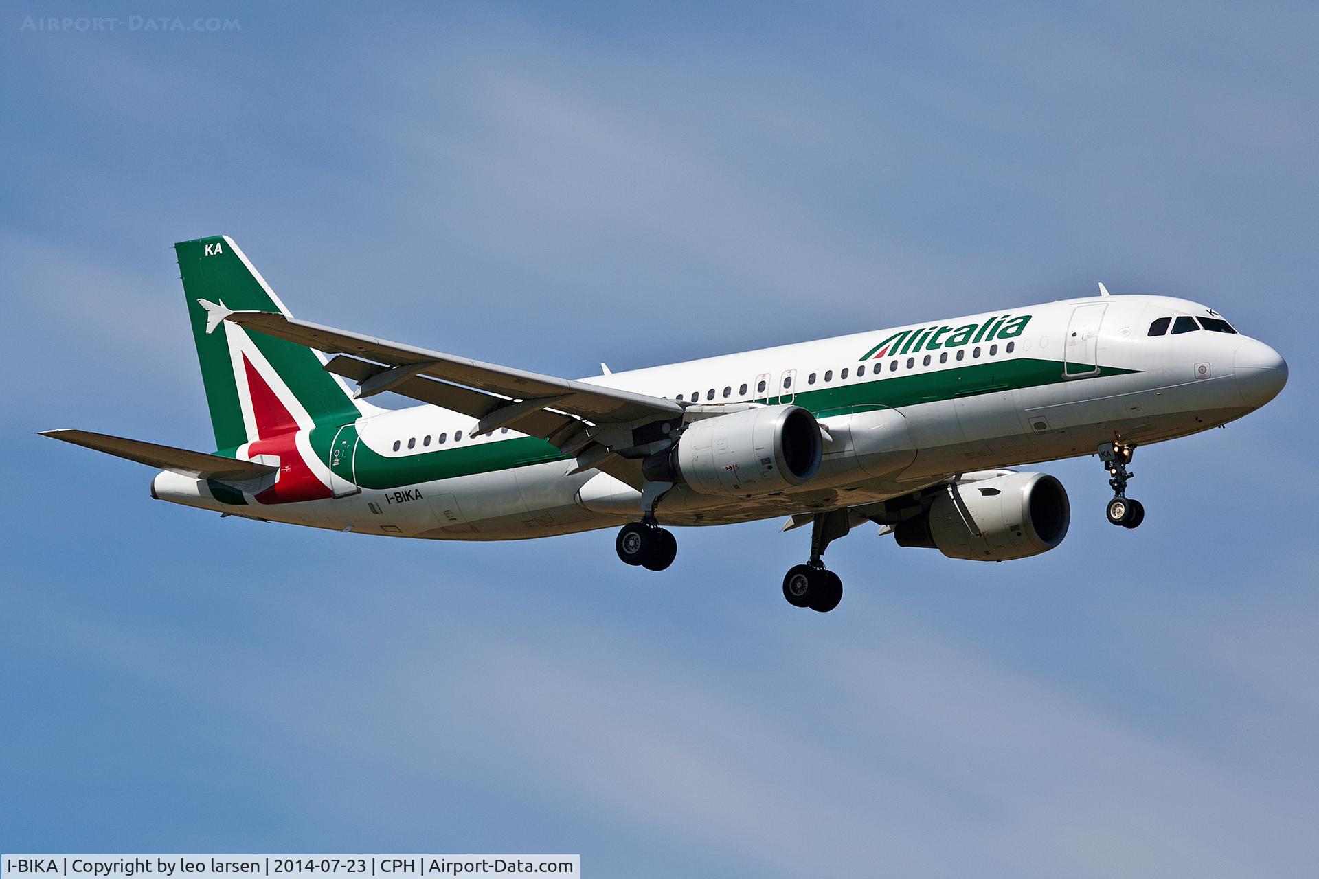 I-BIKA, 1999 Airbus A320-214 C/N 951, Copenhagen 23.7.2014