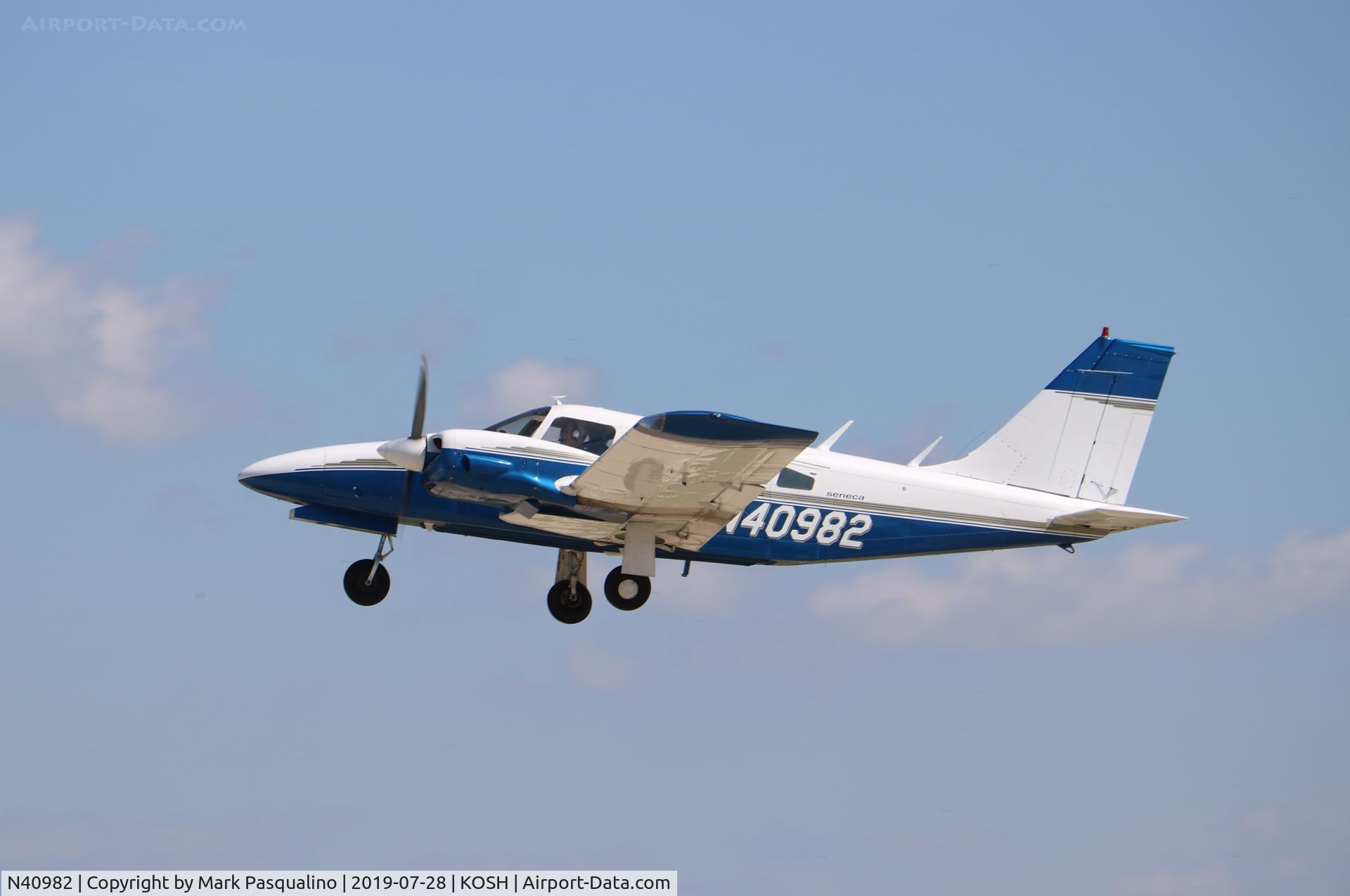 N40982, 1974 Piper PA-34-200 Seneca C/N 34-7450095, Piper PA-34-200