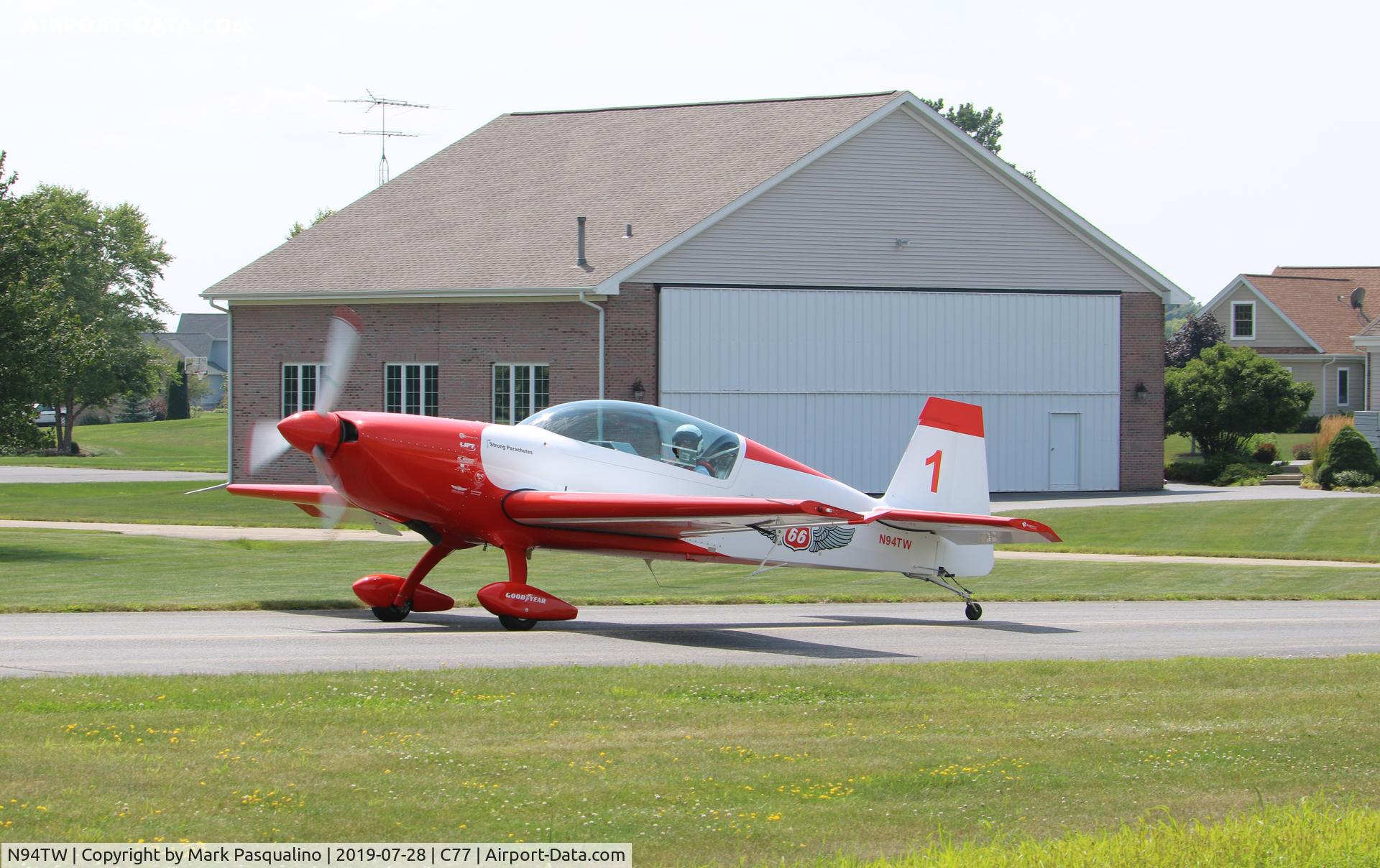 N94TW, 1997 Extra EA-300/L C/N 049, Extra EA-300/L