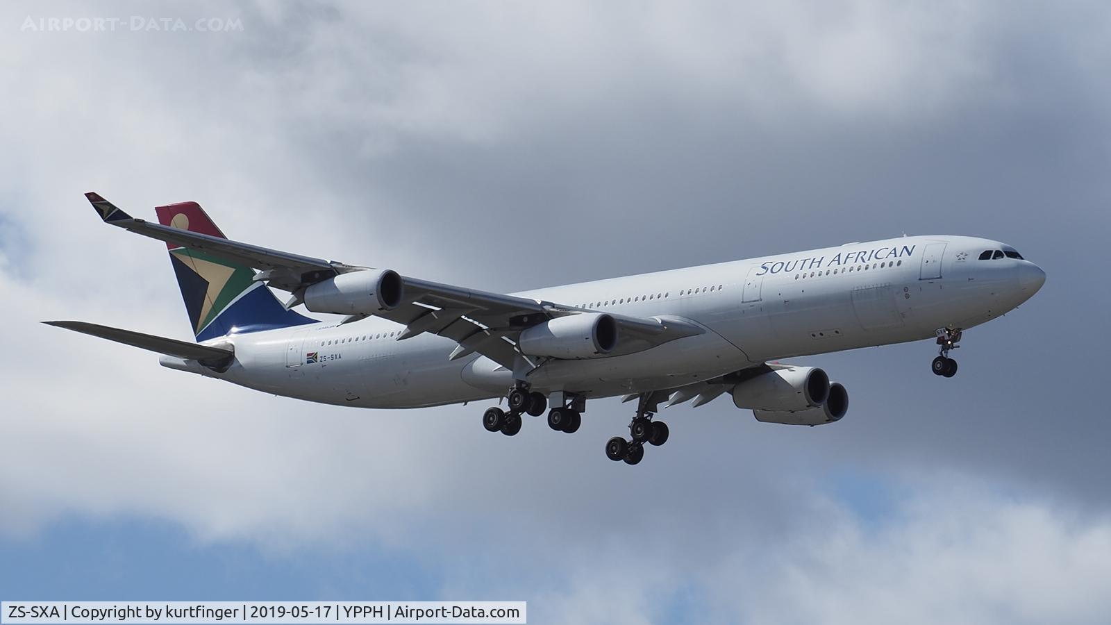 ZS-SXA, 2003 Airbus A340-313E C/N 544, Airbus A340-313. South African Airways ZS-SXA final runway 21 YPPH 170519.