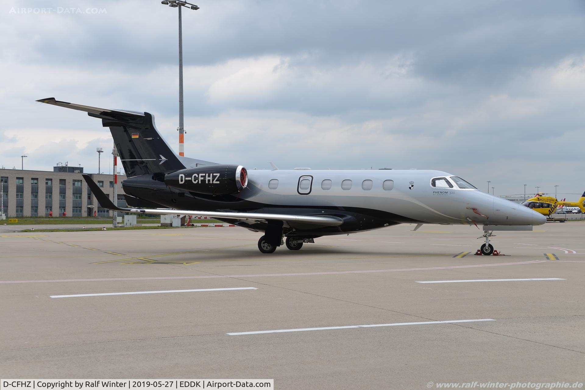 D-CFHZ, 2017 Embraer EMB-505 Phenom 300 C/N 50500415, Embraer Phenom 300 EMB-505 - Zollern Flugdienst - 50500415 - D-CFHZ - 27.05.2019 - CGN