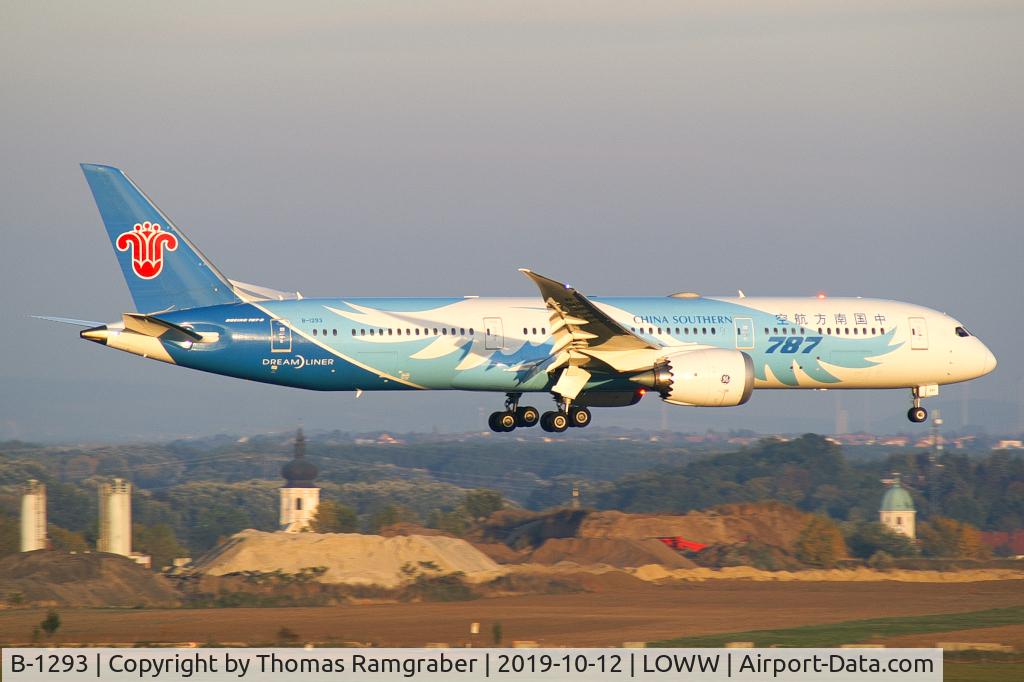 B-1293, 2018 Boeing 787-9 Dreamliner Dreamliner C/N 63981, China Southern Boeing 787-9 Dreamliner
