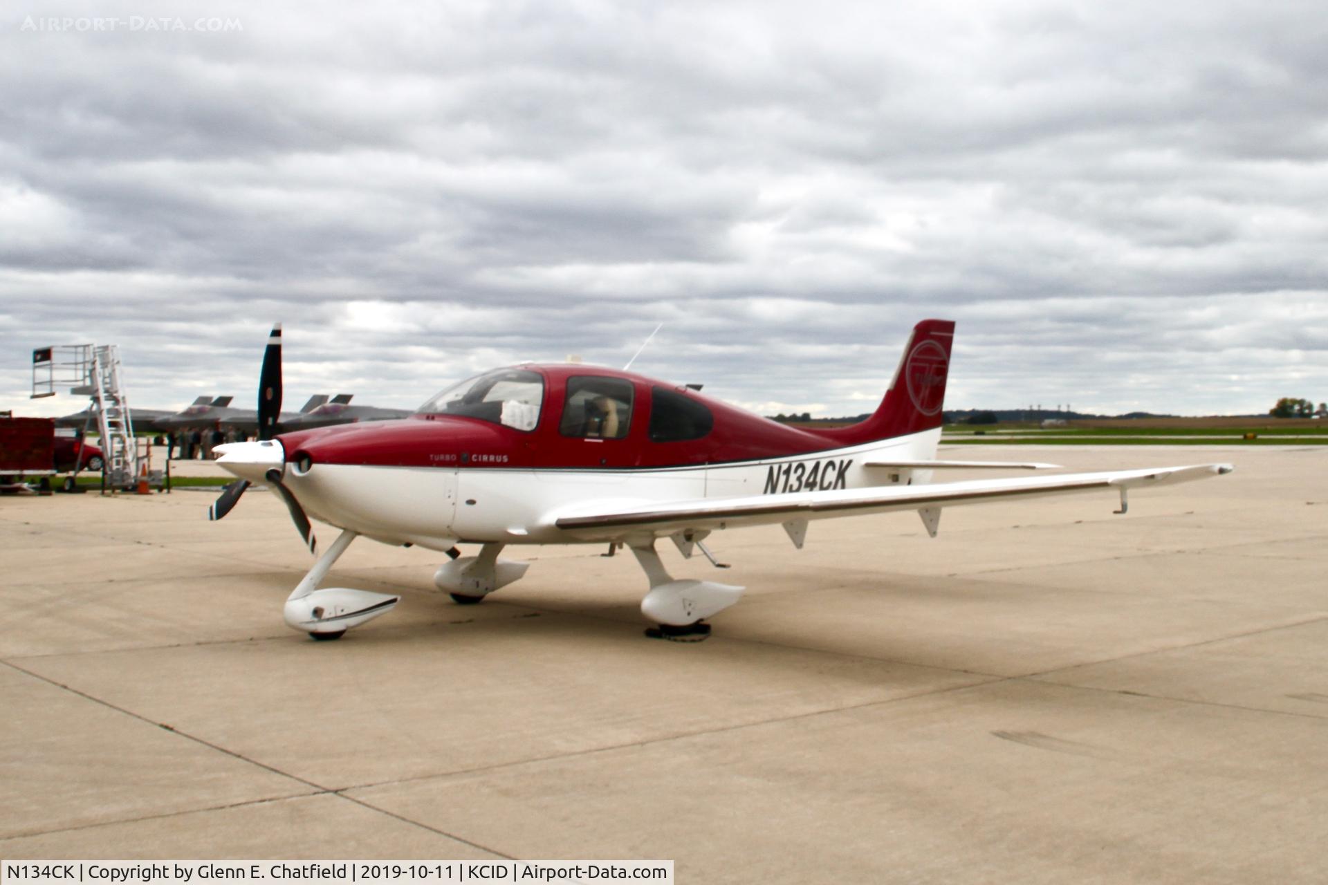 N134CK, Cirrus SR22 C/N 3690, On the Signature  ramp