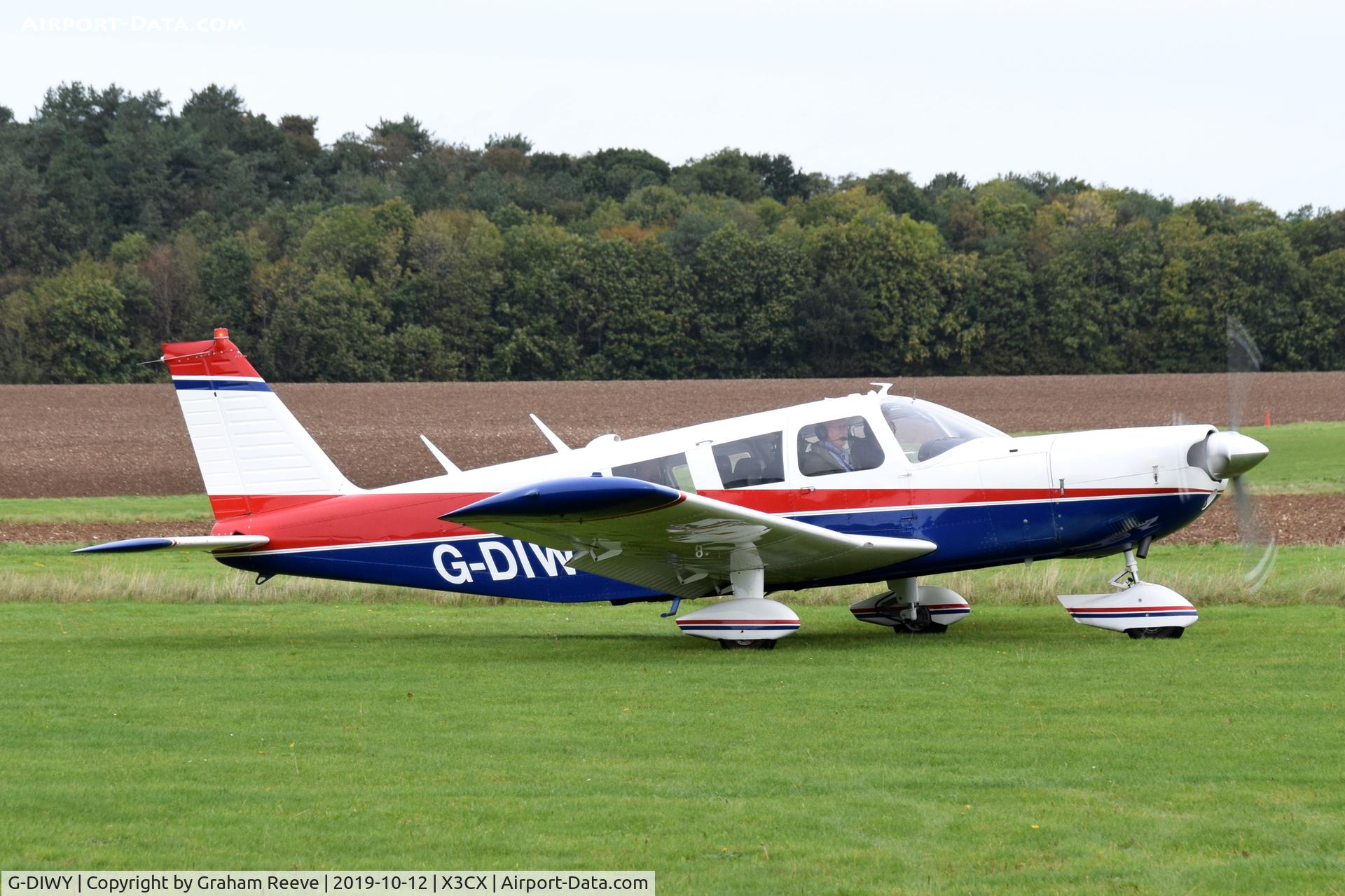 G-DIWY, 1969 Piper PA-32-300 Cherokee Six Cherokee Six C/N 32-40731, Just landed at Northrepps.