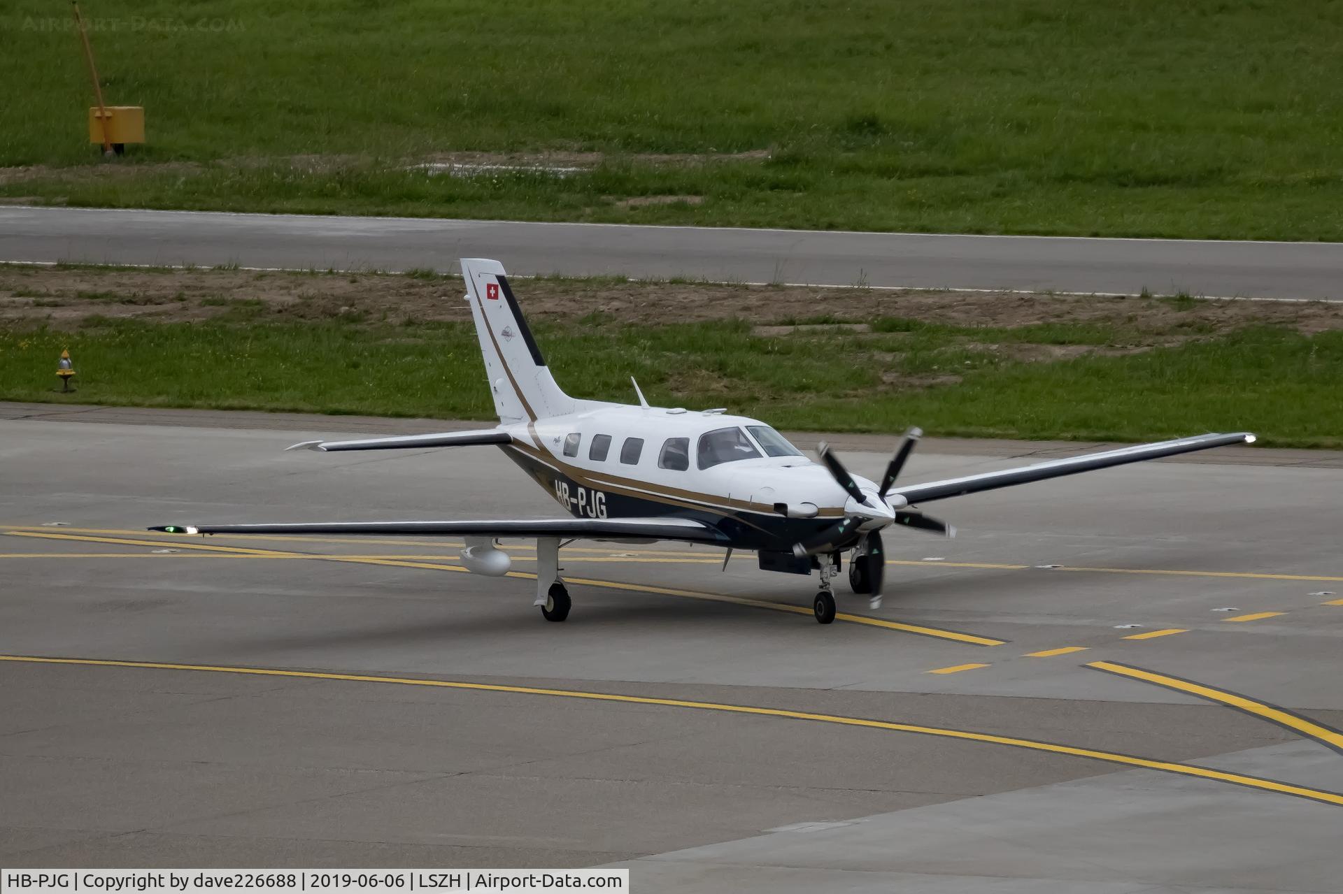 HB-PJG, 2001 Piper PA-46-500TP Malibu Meridian C/N 4697125, Aviatics Piper PA46 arriving into Zurich ZRH