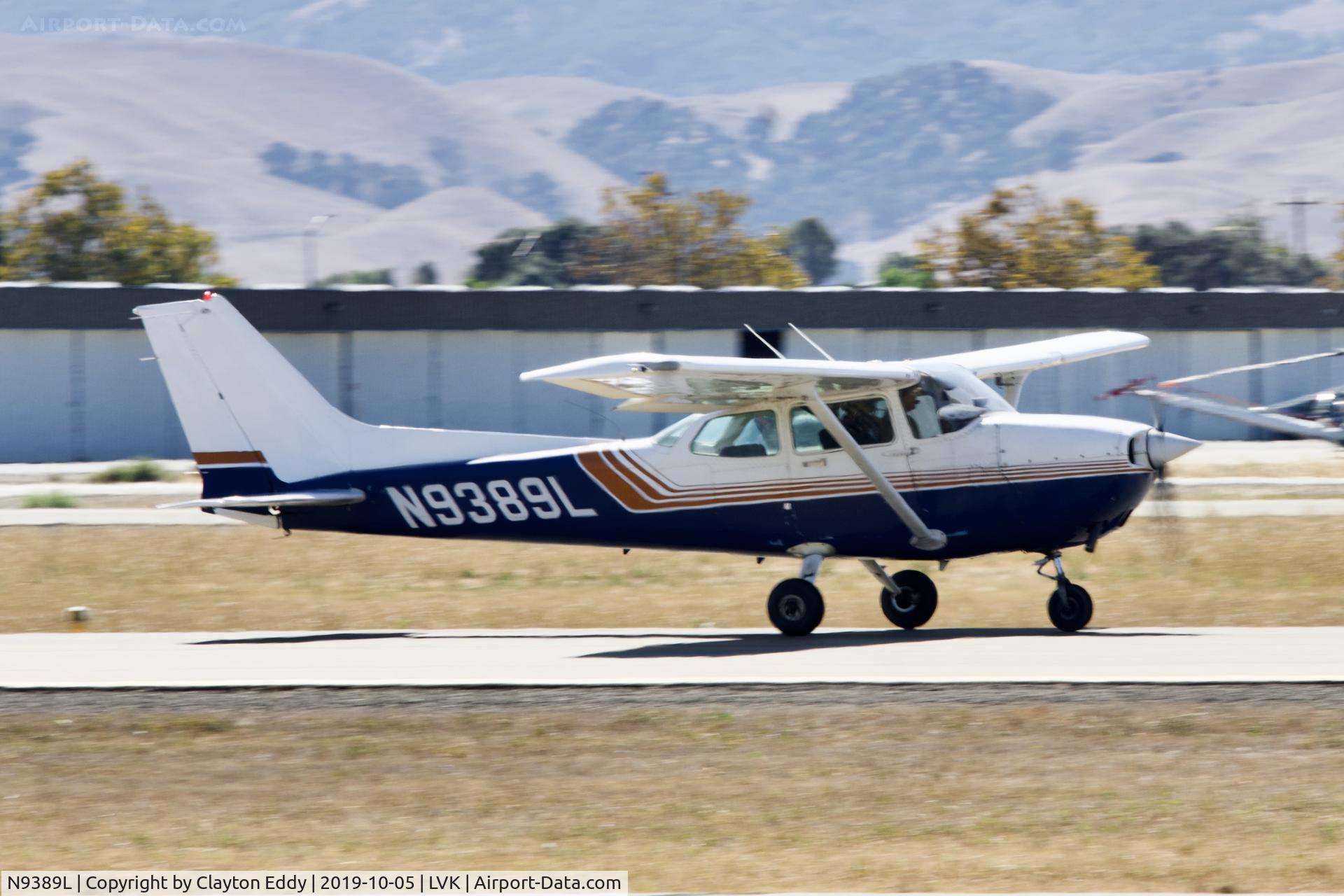 N9389L, 1986 Cessna 172P C/N 17276549, Livermore airport airshow 2019.