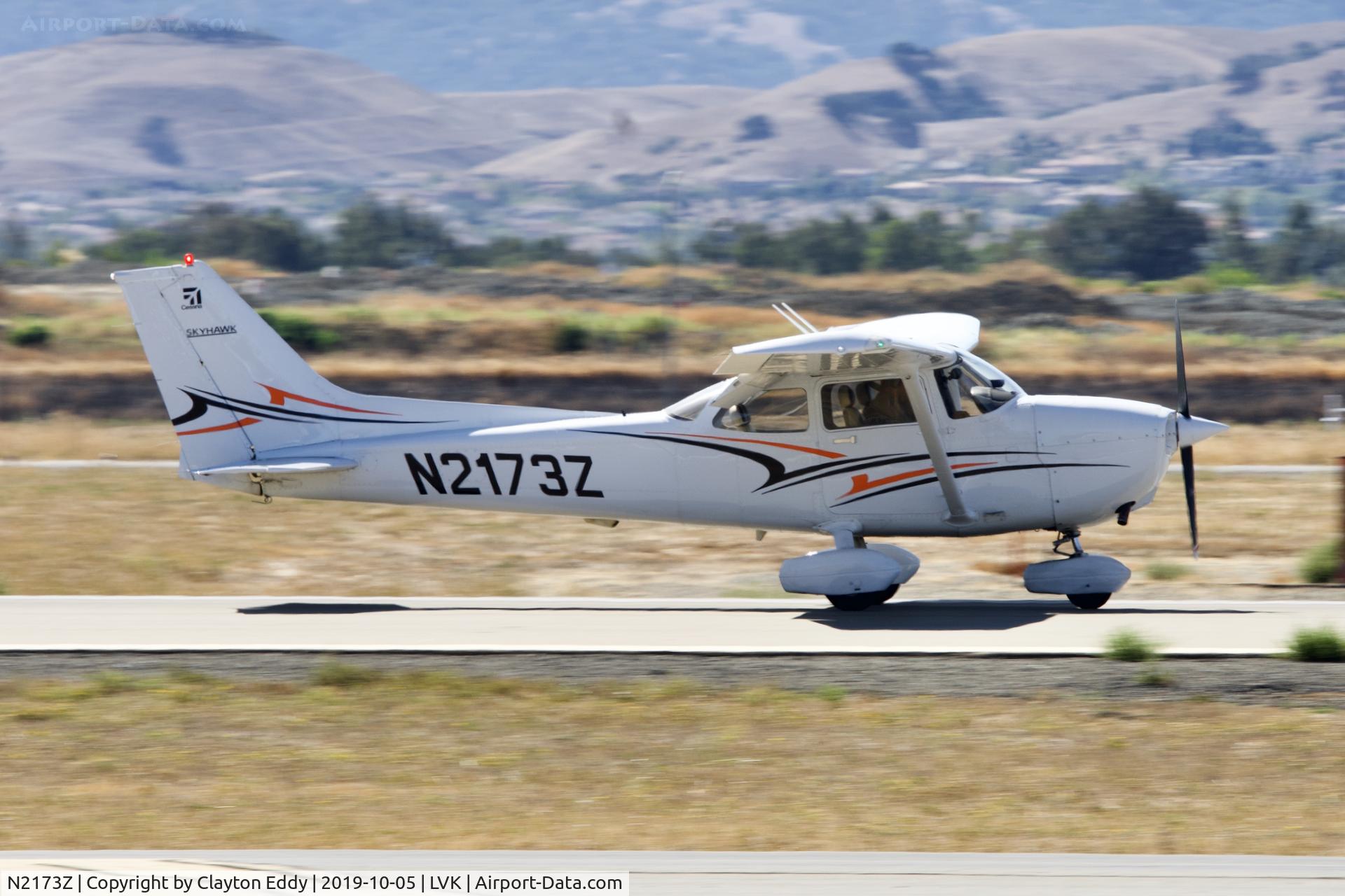 N2173Z, 2004 Cessna 172R C/N 17281216, Livermore airport airshow 2019.