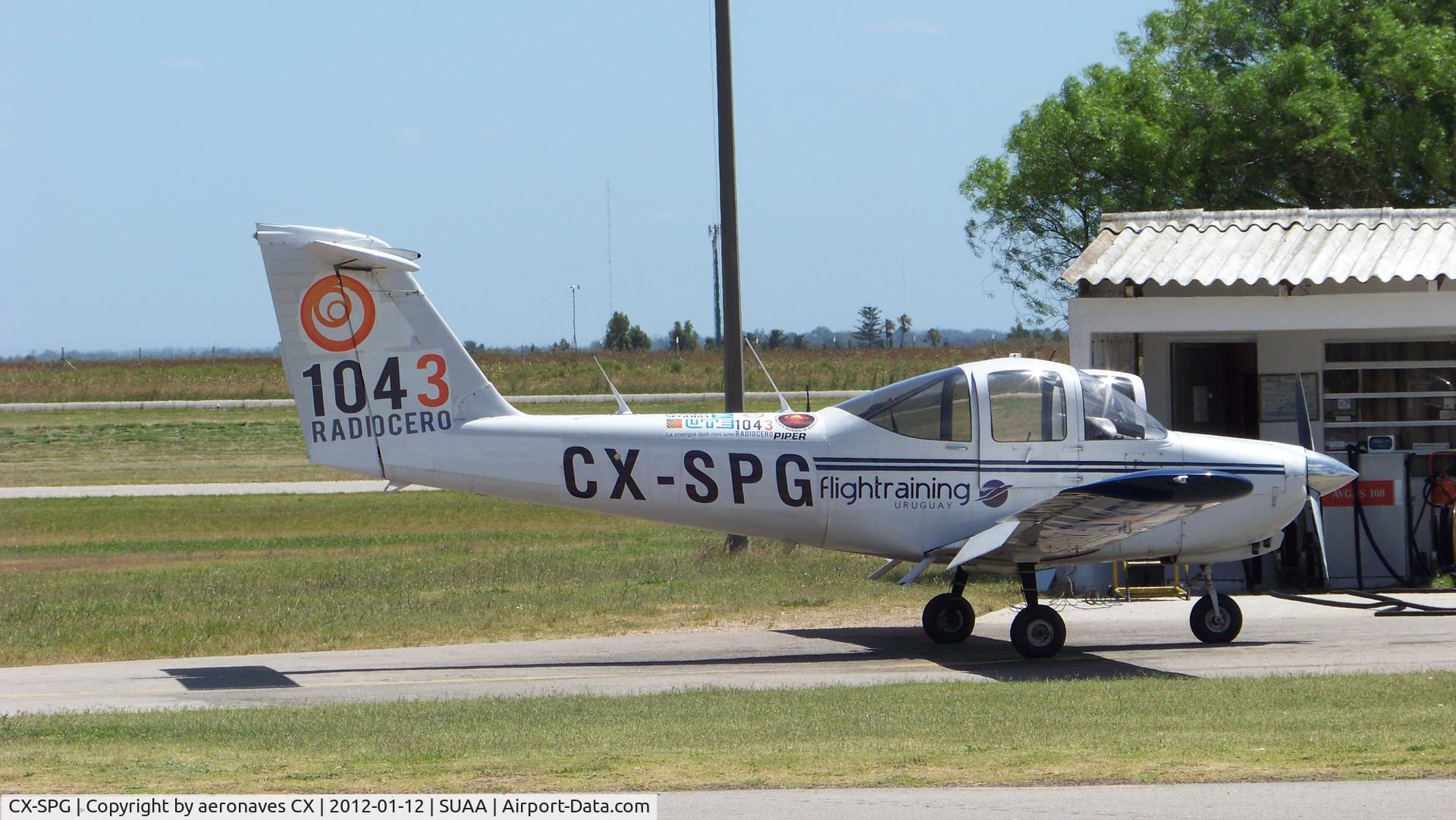 CX-SPG, 1978 Piper PA-38-112 Tomahawk Tomahawk C/N 38-78A0294, En plataforma de despacho de combustible, Aeropuerto Int. Ángel S. Adami.