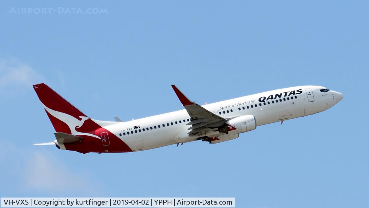 VH-VXS, 2003 Boeing 737-838 C/N 33725, Boeing 737-838. QANTAS VH-VXS departed runway 21 YPPH 12 020419.