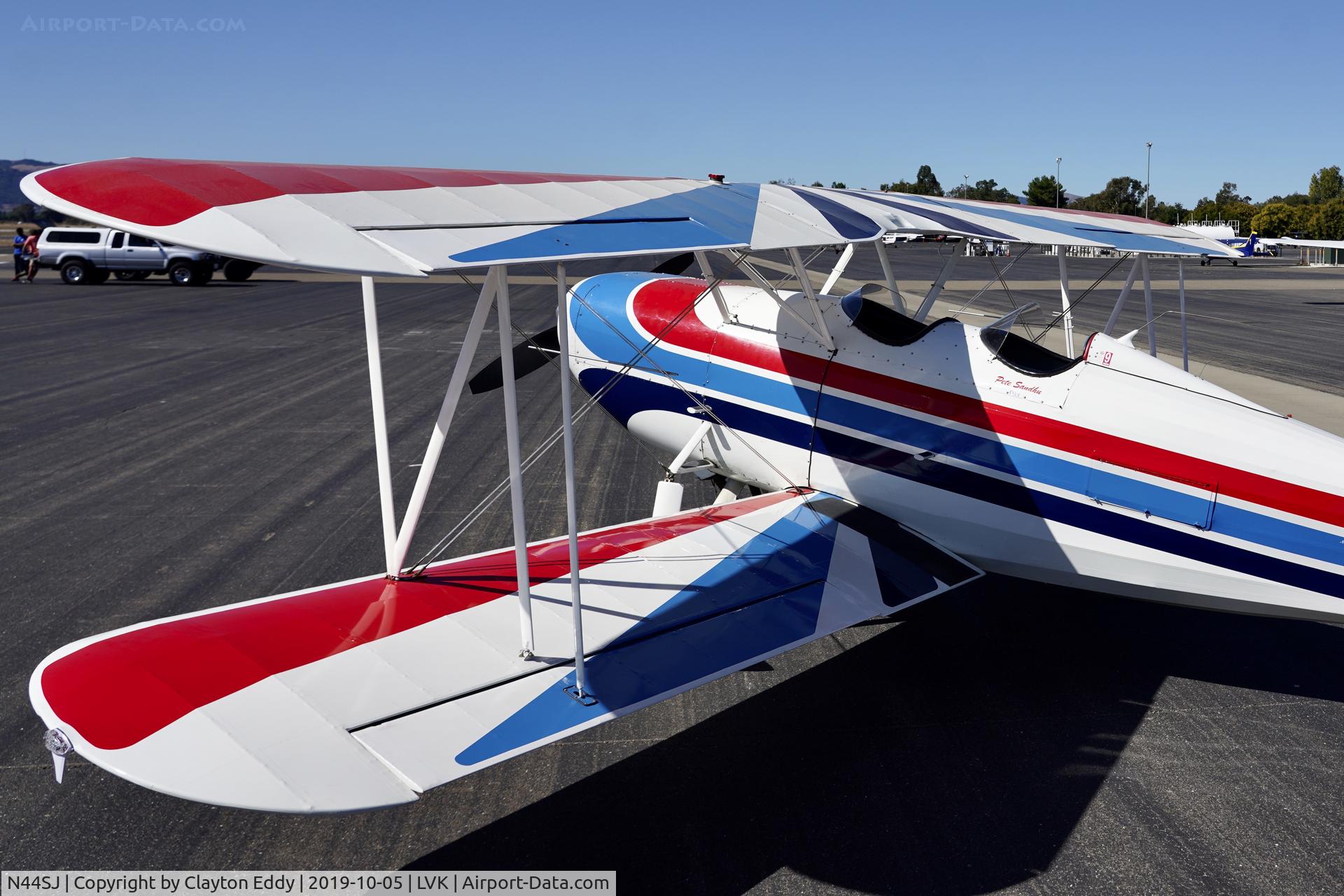N44SJ, 1977 Great Lakes 2T-1A-2 Sport Trainer C/N 0752, Livermore airport airshow 2019.