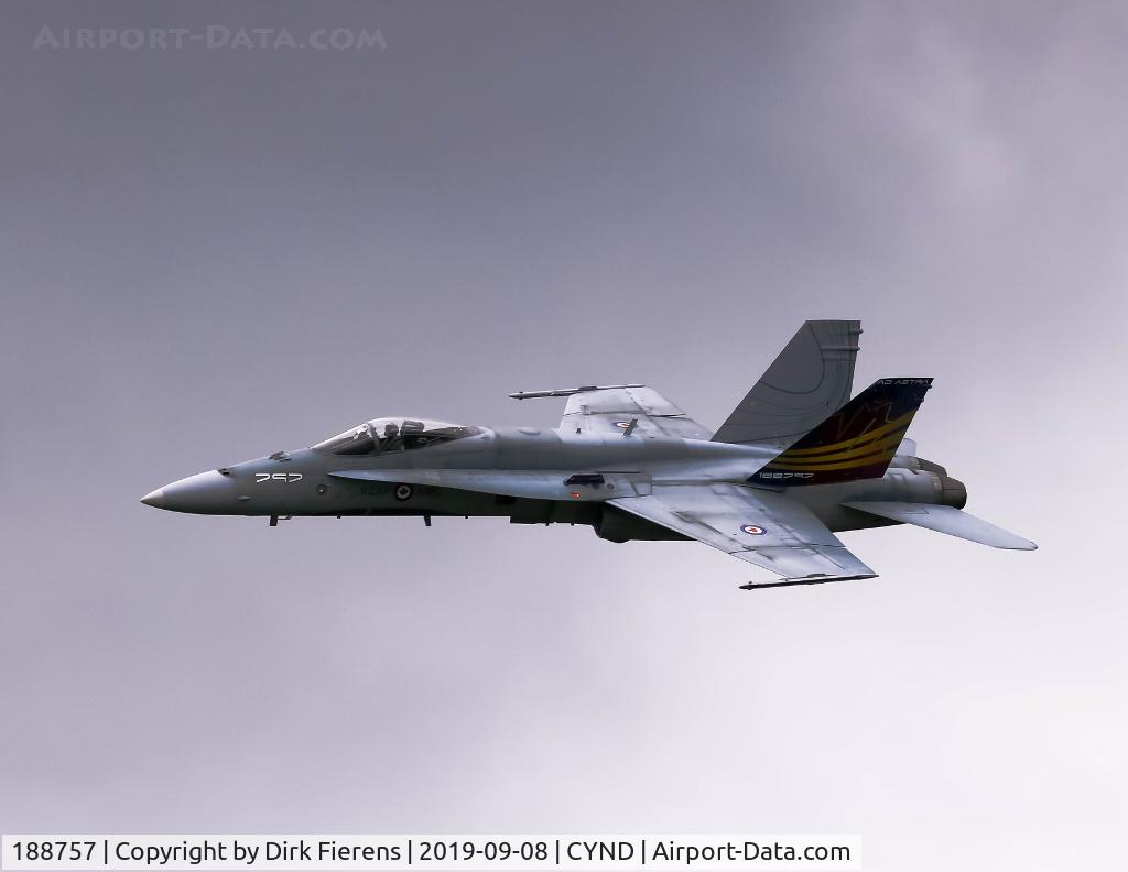 188757, McDonnell Douglas CF-188A Hornet C/N 0394/A329, Flypast