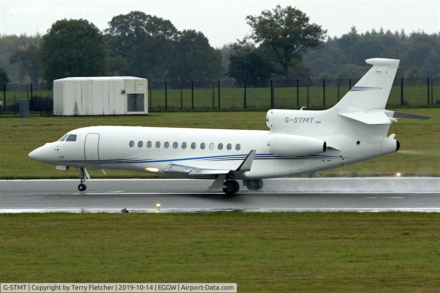 G-STMT, 2011 Dassault Falcon 7X C/N 148, At Luton