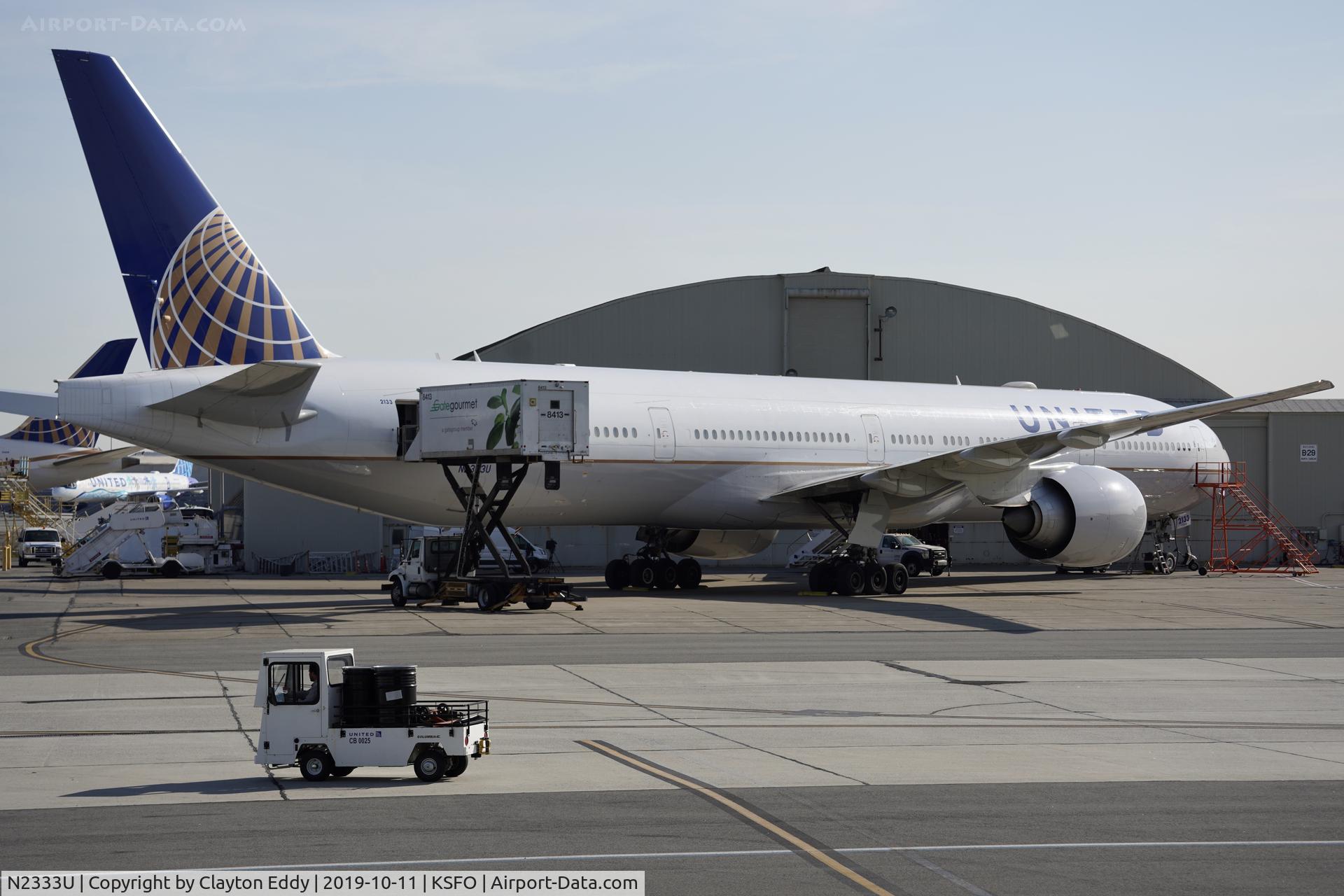 N2333U, 2016 Boeing 777-300/ER C/N 62644, SFO 2019.