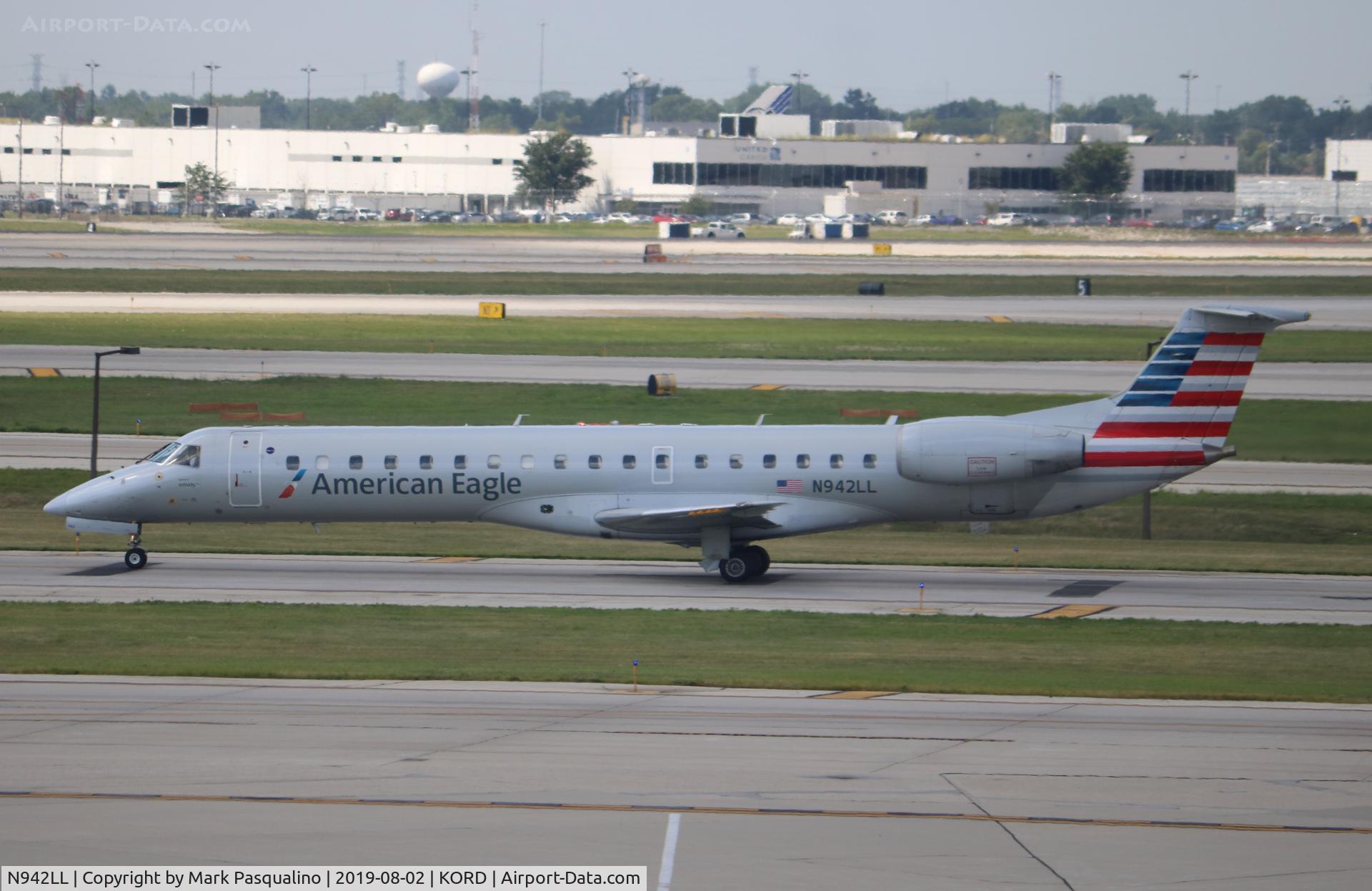N942LL, 2005 Embraer ERJ-145LR (EMB-145LR) C/N 14500930, EMB-145LR