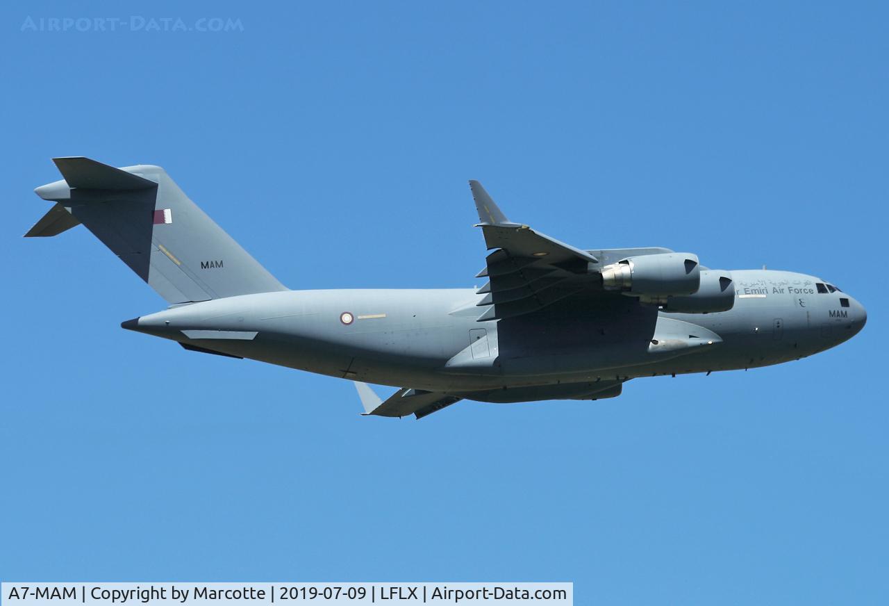 A7-MAM, 2015 Boeing C-17A Globemaster III C/N F-274, Taking-off rwy 03.