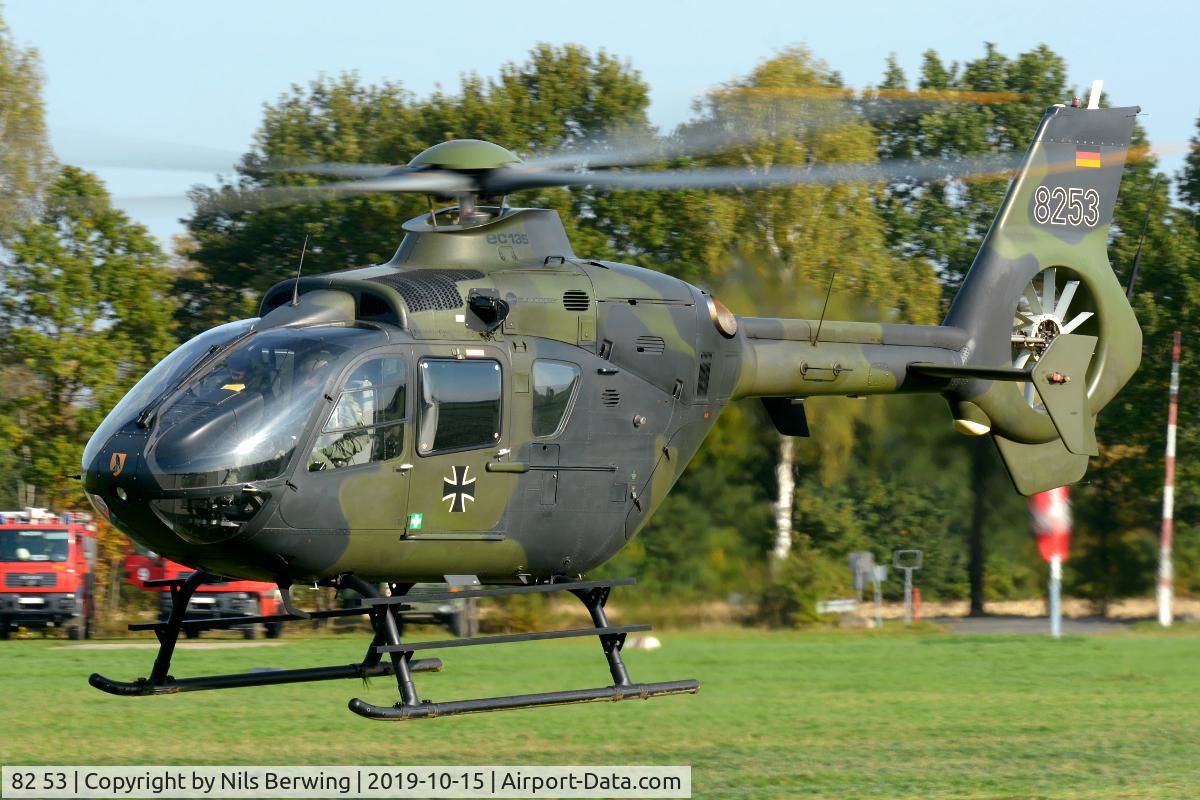 82 53, 2000 Eurocopter EC-135T-1 C/N 135-0098, 82+53 during training