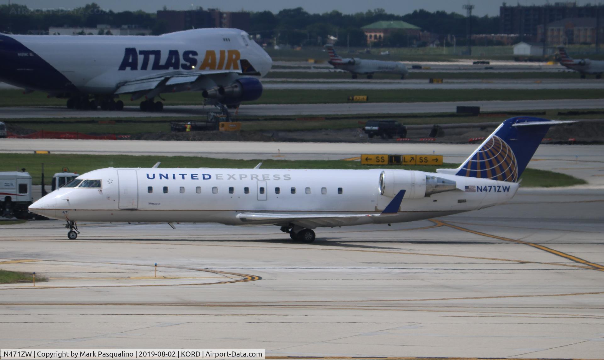 N471ZW, 2000 Bombardier CRJ-200ER (CL-600-2B19) C/N 7457, CL-600-2B19
