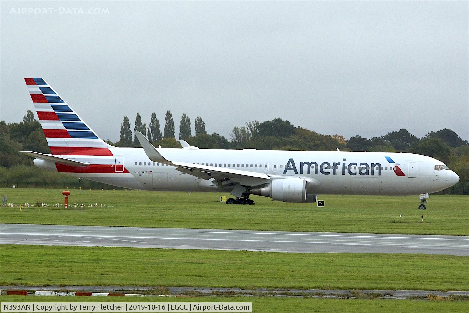 N393AN, 1998 Boeing 767-323 C/N 29430, At Manchester