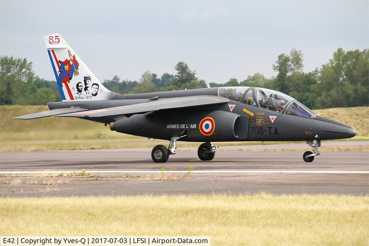 E42, Dassault-Dornier Alpha Jet E C/N E42, Dassault-Dornier Alpha Jet E, Taxiing rwy 29, St Dizier-Robinson Air Base 113 (LFSI) Open day 2017