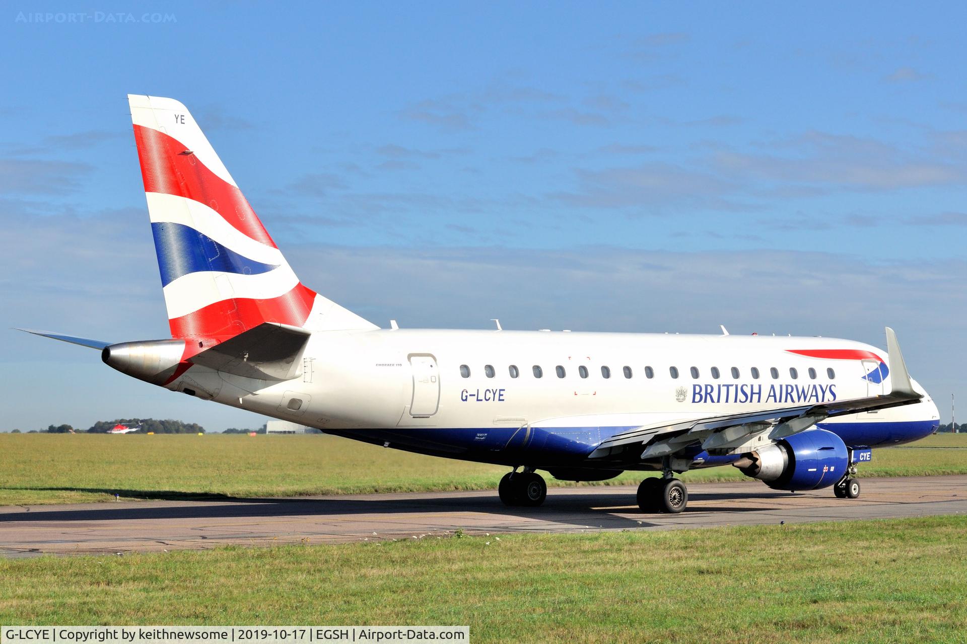 G-LCYE, 2009 Embraer ERJ-170-100STD C/N 17000296, Crew training mission.