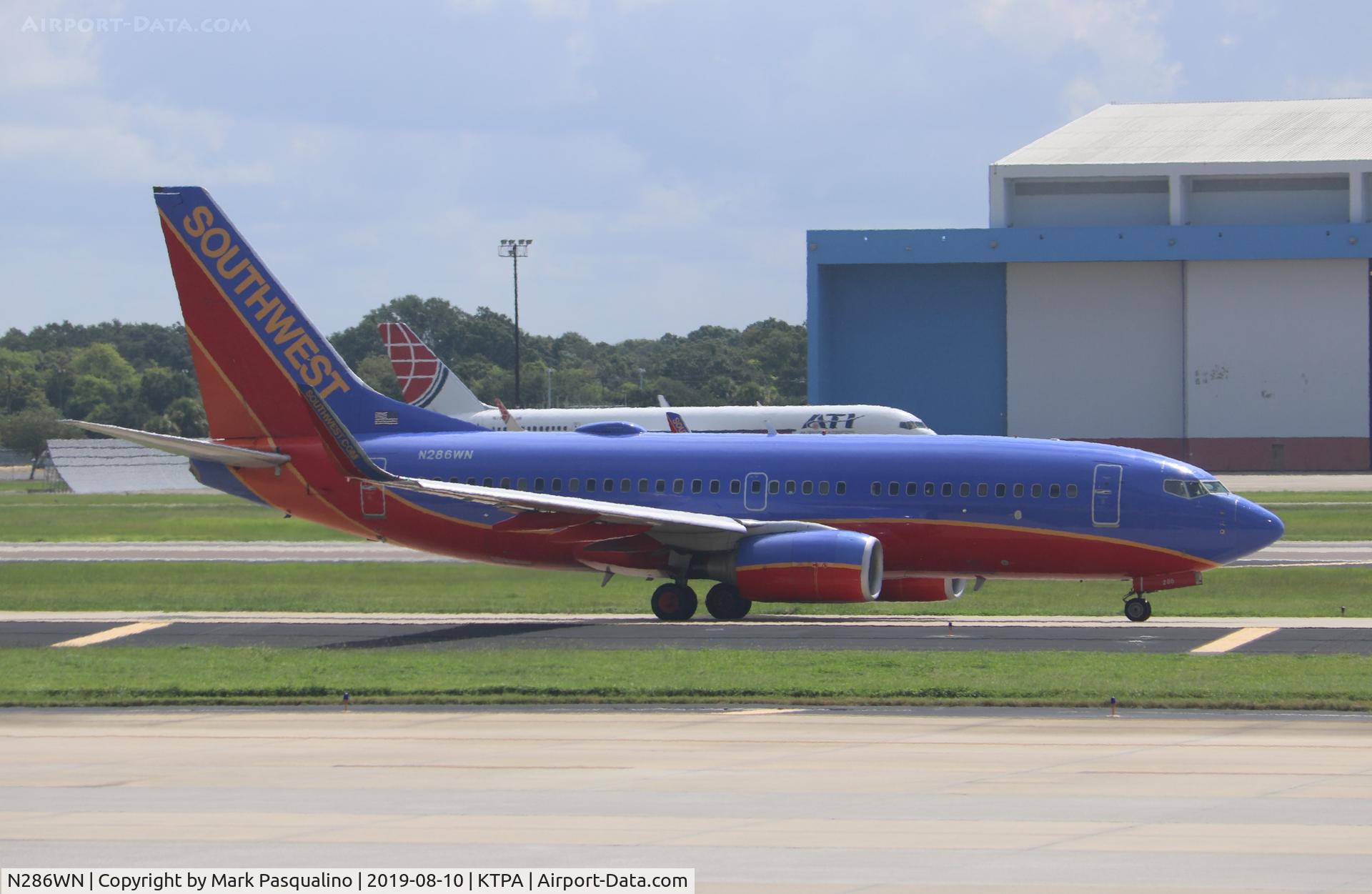 N286WN, 2004 Boeing 737-7H4 C/N 32471, Boeing 737-7H4