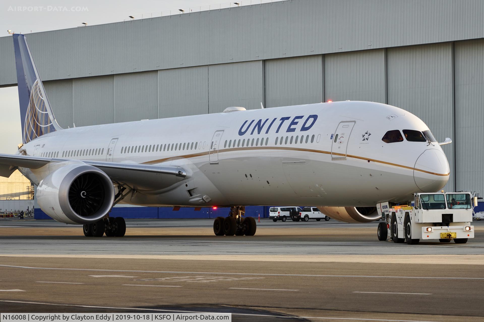 N16008, 2019 Boeing 787-10 Dreamliner C/N 60138, SFO 2019.